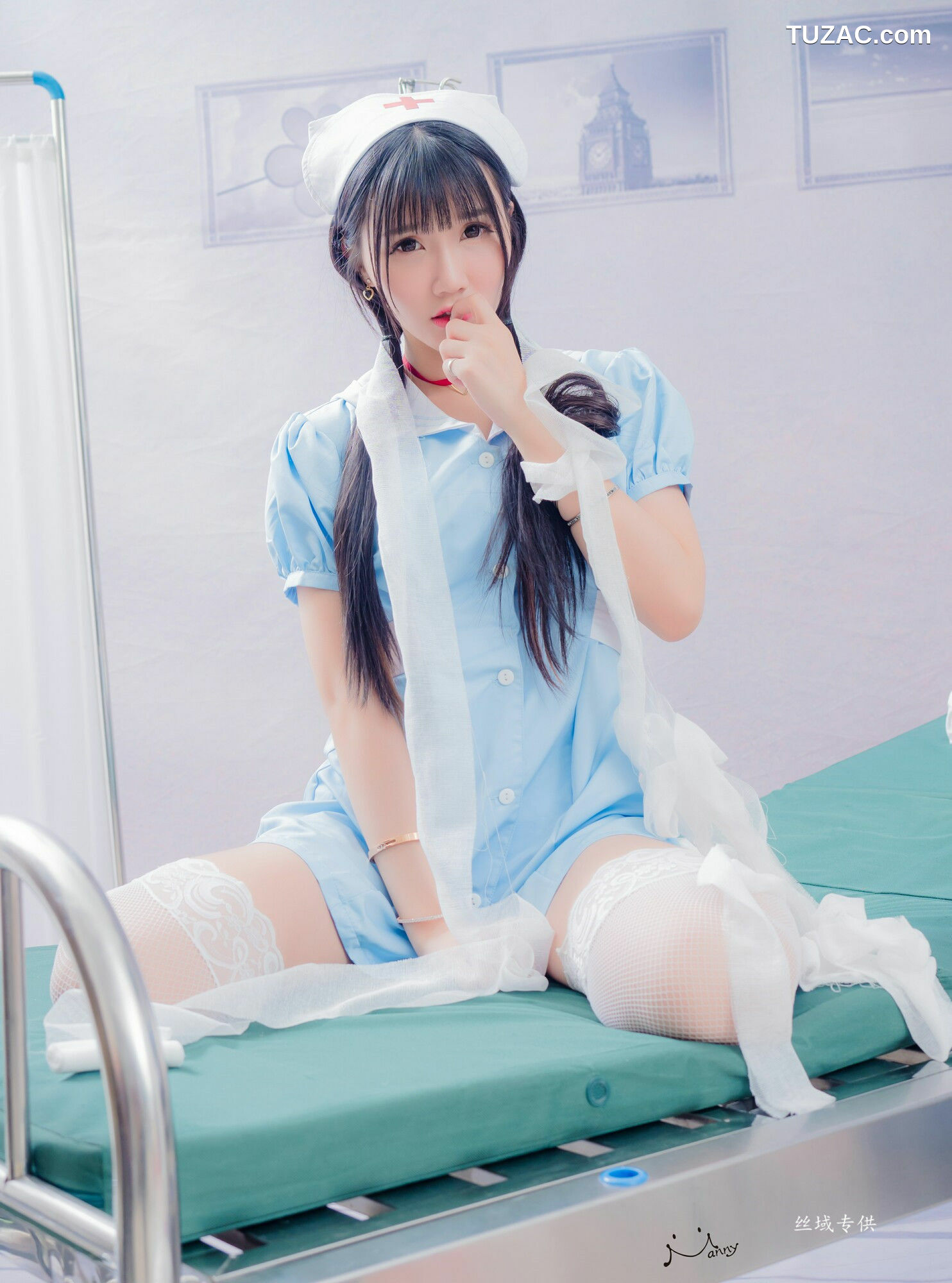 台湾正妹_ 喬喬兒《粉蓝護士風》 写真集[24P]