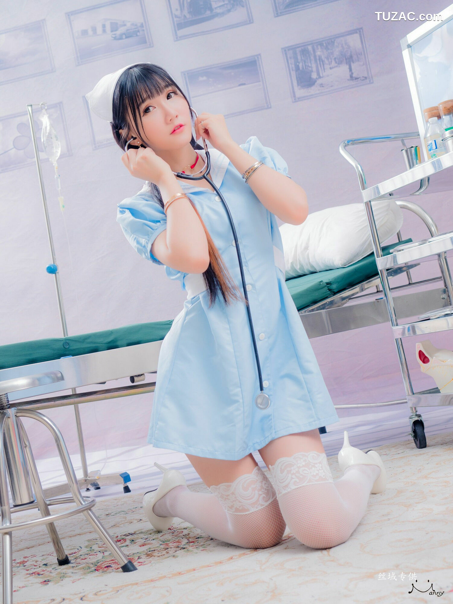 台湾正妹_ 喬喬兒《粉蓝護士風》 写真集[24P]