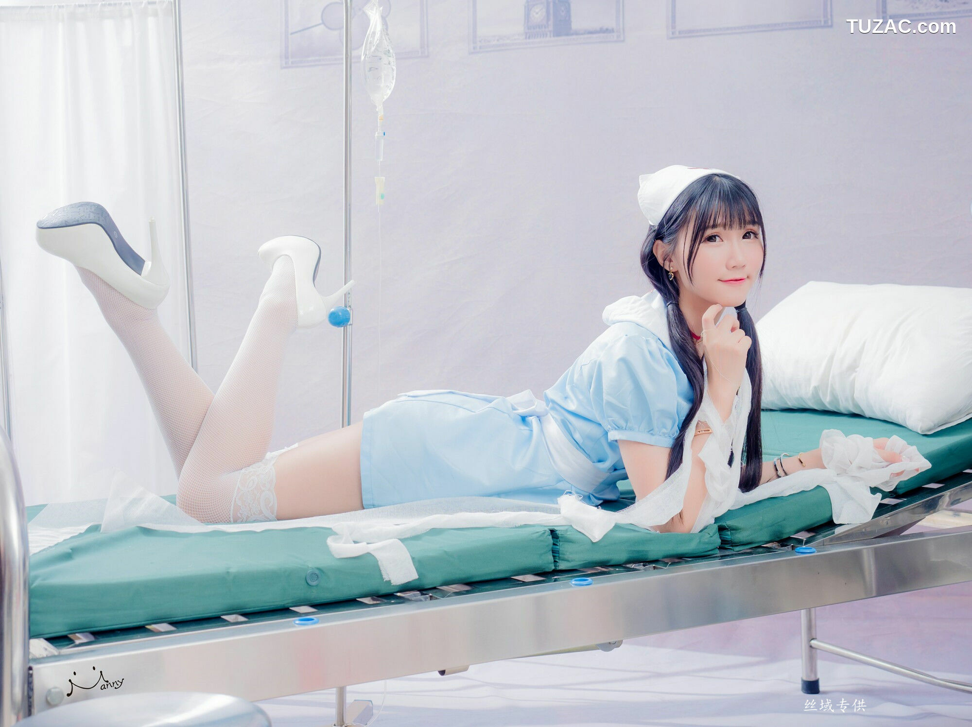 台湾正妹_ 喬喬兒《粉蓝護士風》 写真集[24P]