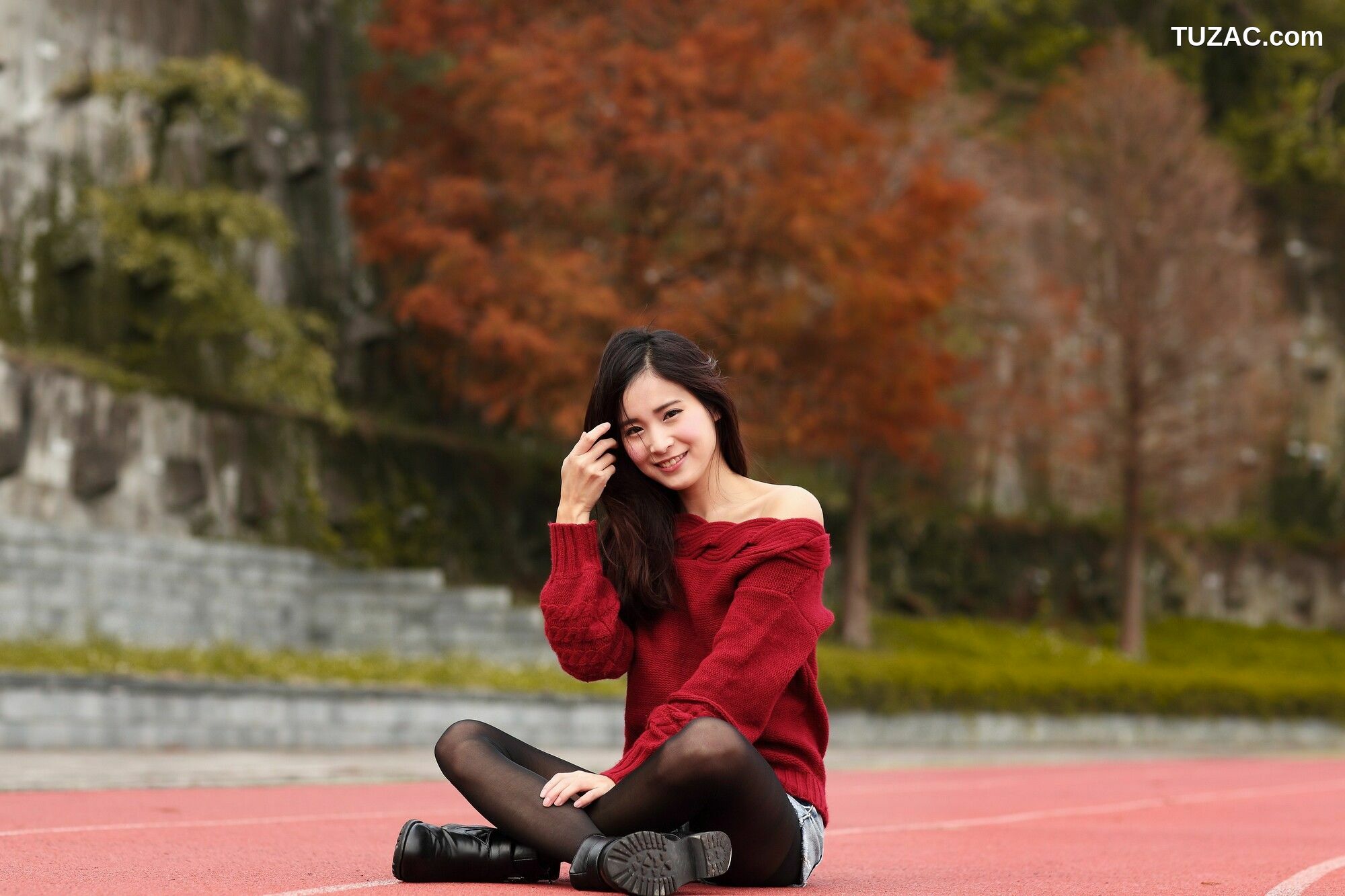 台湾正妹_ 孟洁 (两套服装） 写真集[89P]