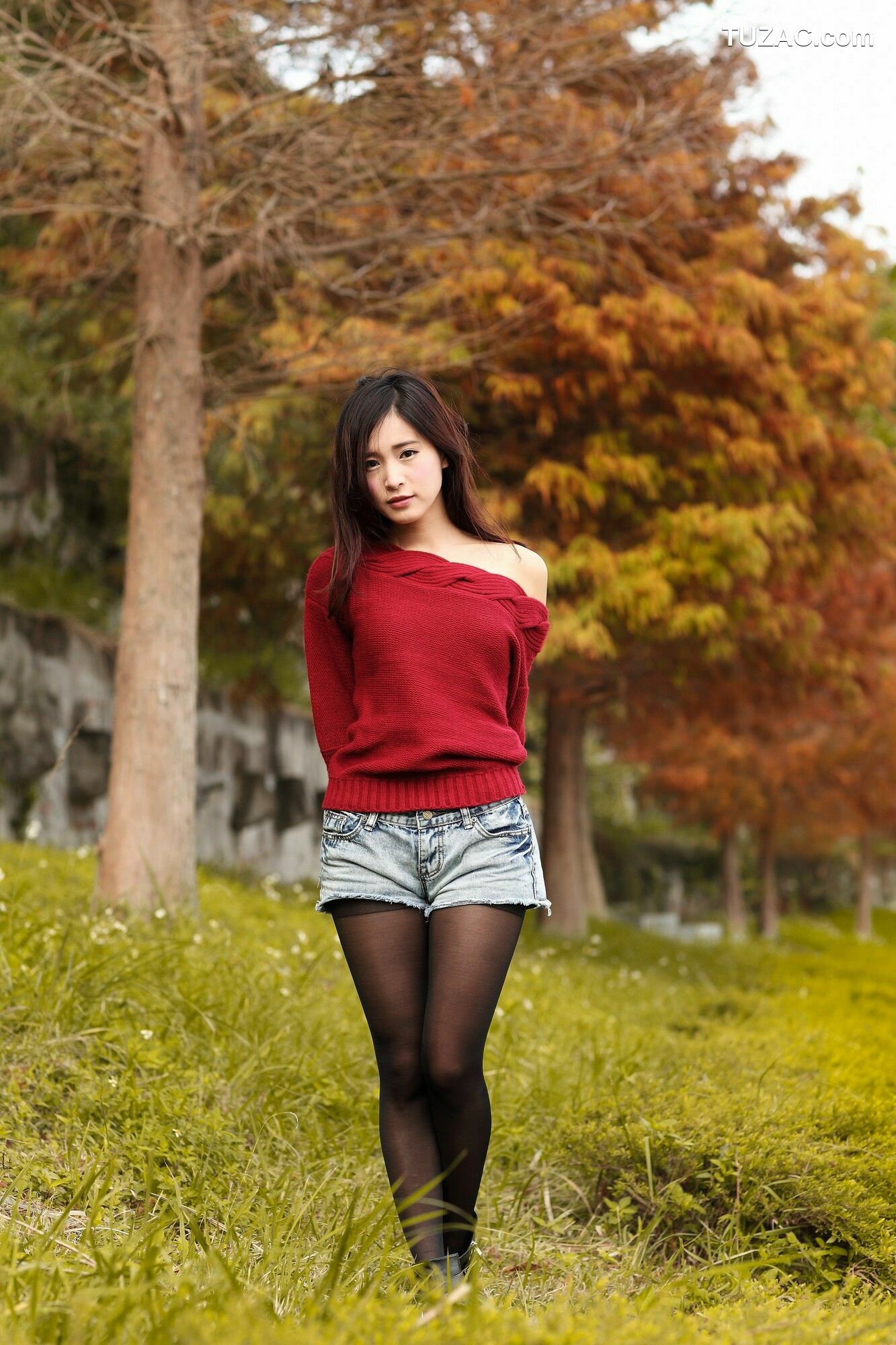 台湾正妹_ 孟洁 (两套服装） 写真集[89P]