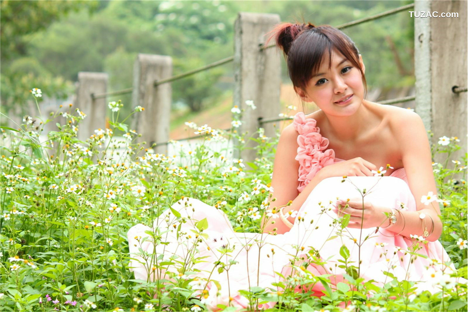 台湾正妹_ 小梦《烏石港外拍》 写真集[63P]