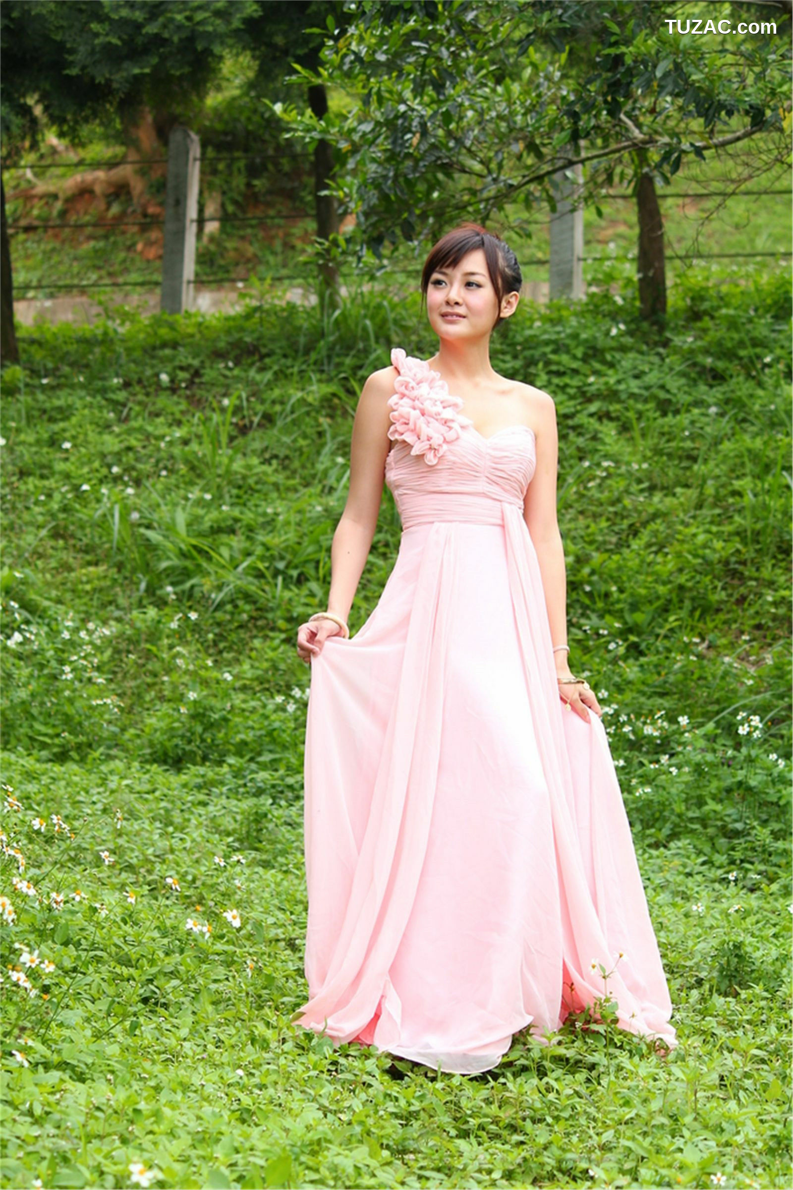 台湾正妹_ 小梦《烏石港外拍》 写真集[63P]