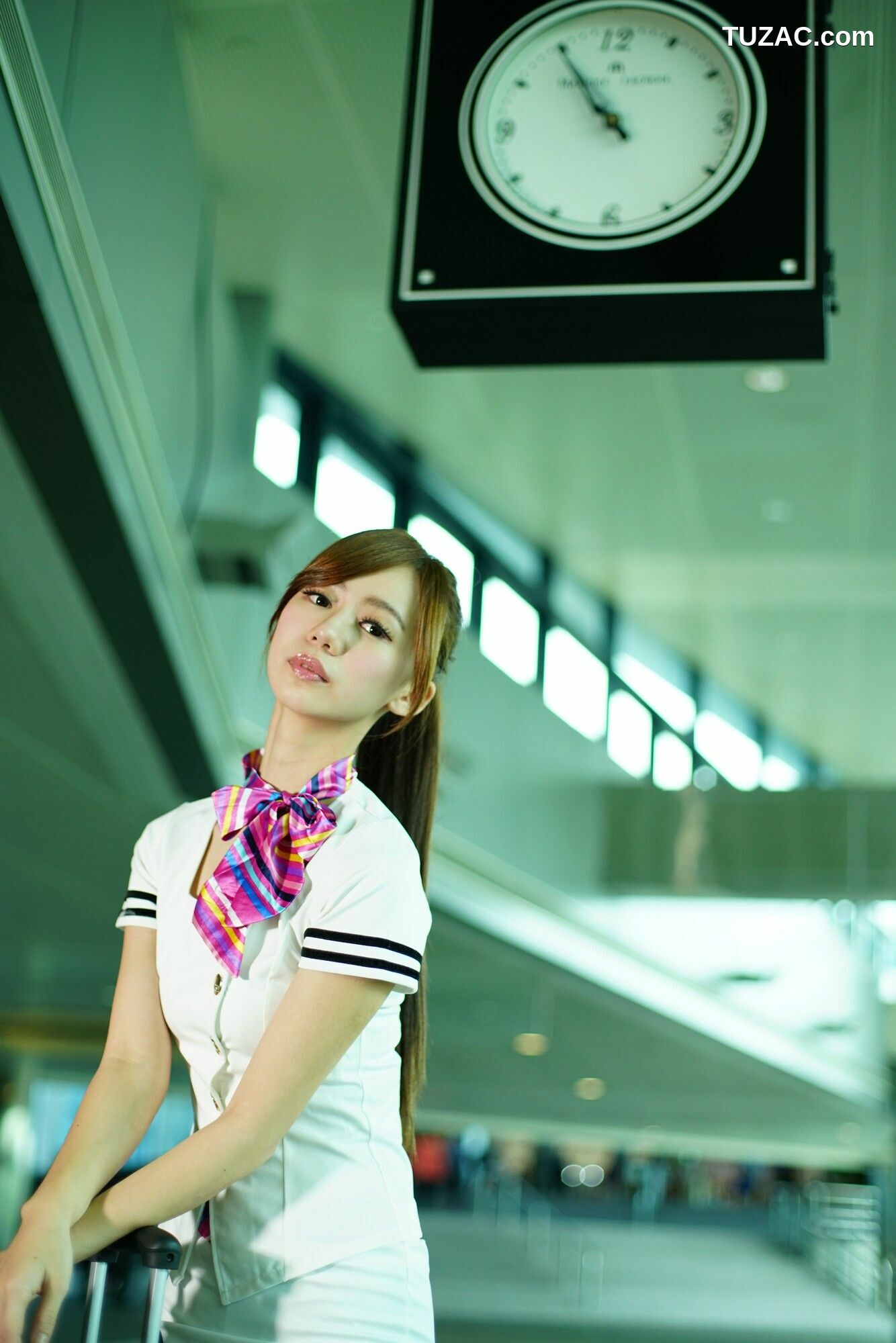 台湾正妹_ 张菁菁Arlena/張芸菁《烏日高鐵女孩～》 写真集[100P]