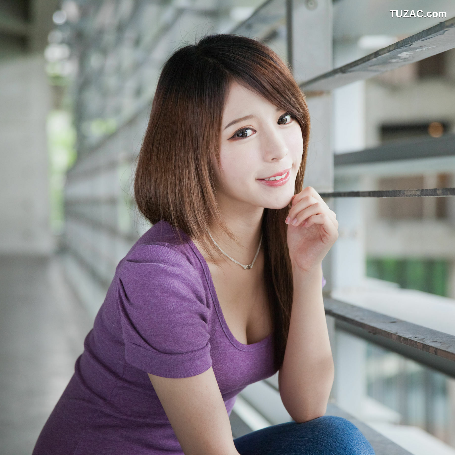 台湾正妹_ 张齐郡《2013-JuLie玉美人!》 写真集[54P]