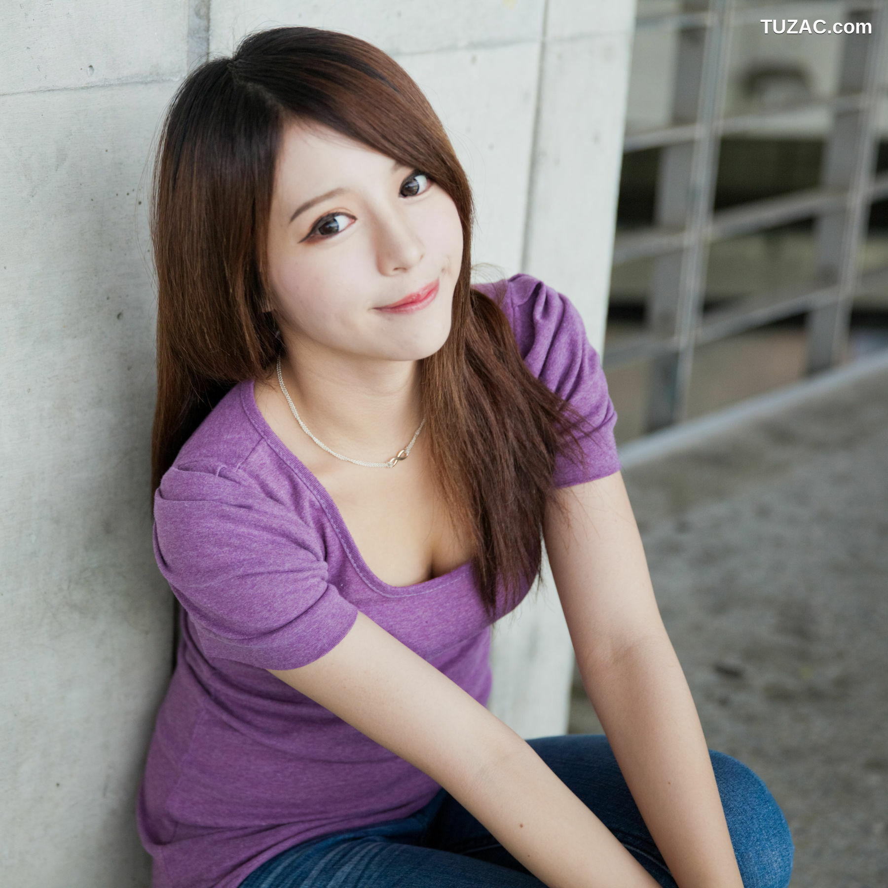 台湾正妹_ 张齐郡《2013-JuLie玉美人!》 写真集[54P]