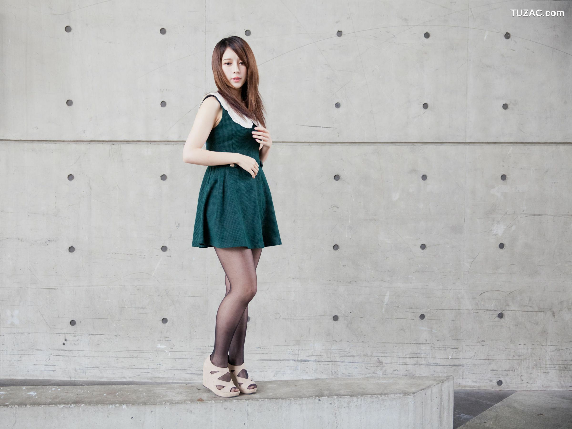 台湾正妹_ 张齐郡《2013-JuLie玉美人!》 写真集[54P]