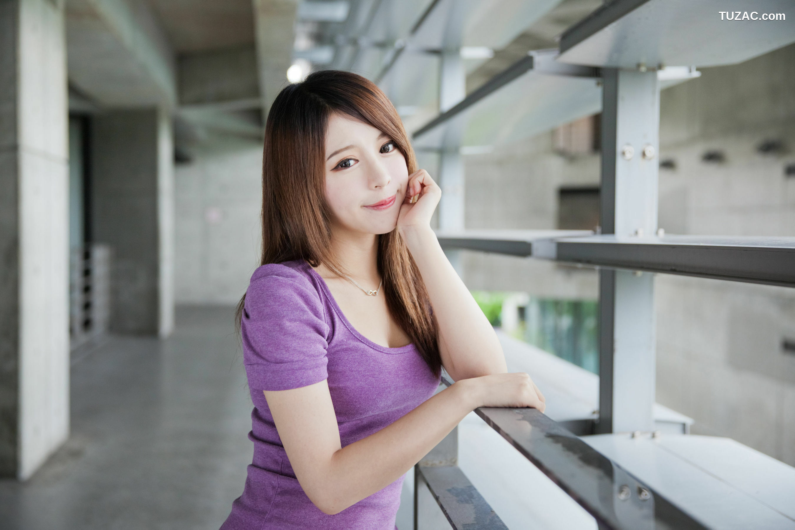 台湾正妹_ 张齐郡《2013-JuLie玉美人!》 写真集[54P]