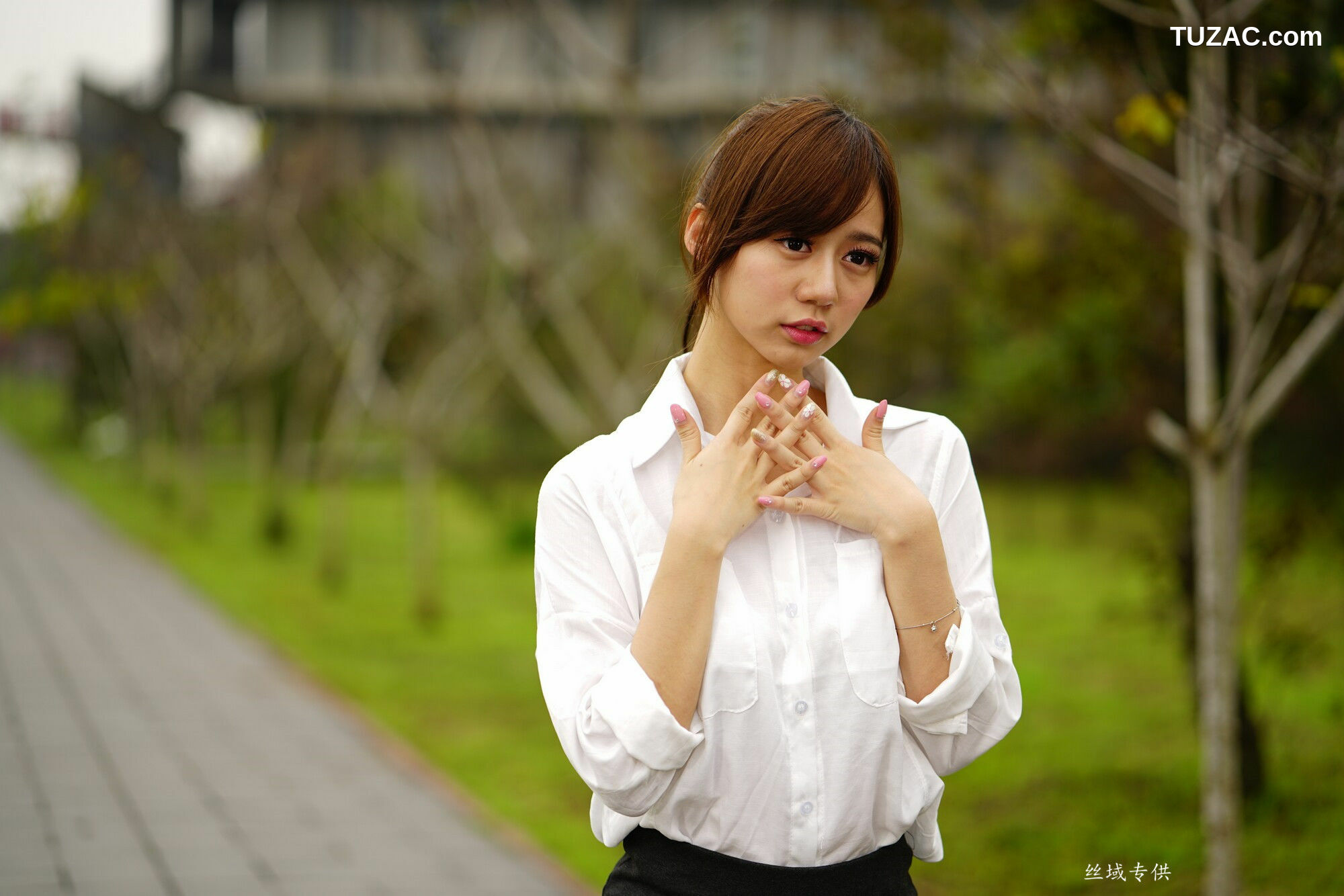 台湾正妹_ 張芸菁《東海大學二校區～》（教师OL套装） 写真集[167P]