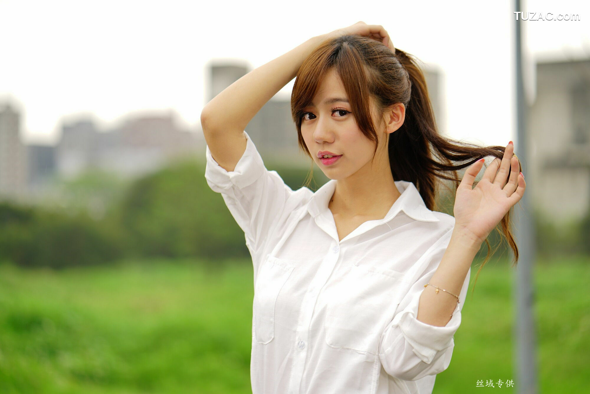 台湾正妹_ 張芸菁《東海大學二校區～》（教师OL套装） 写真集[167P]