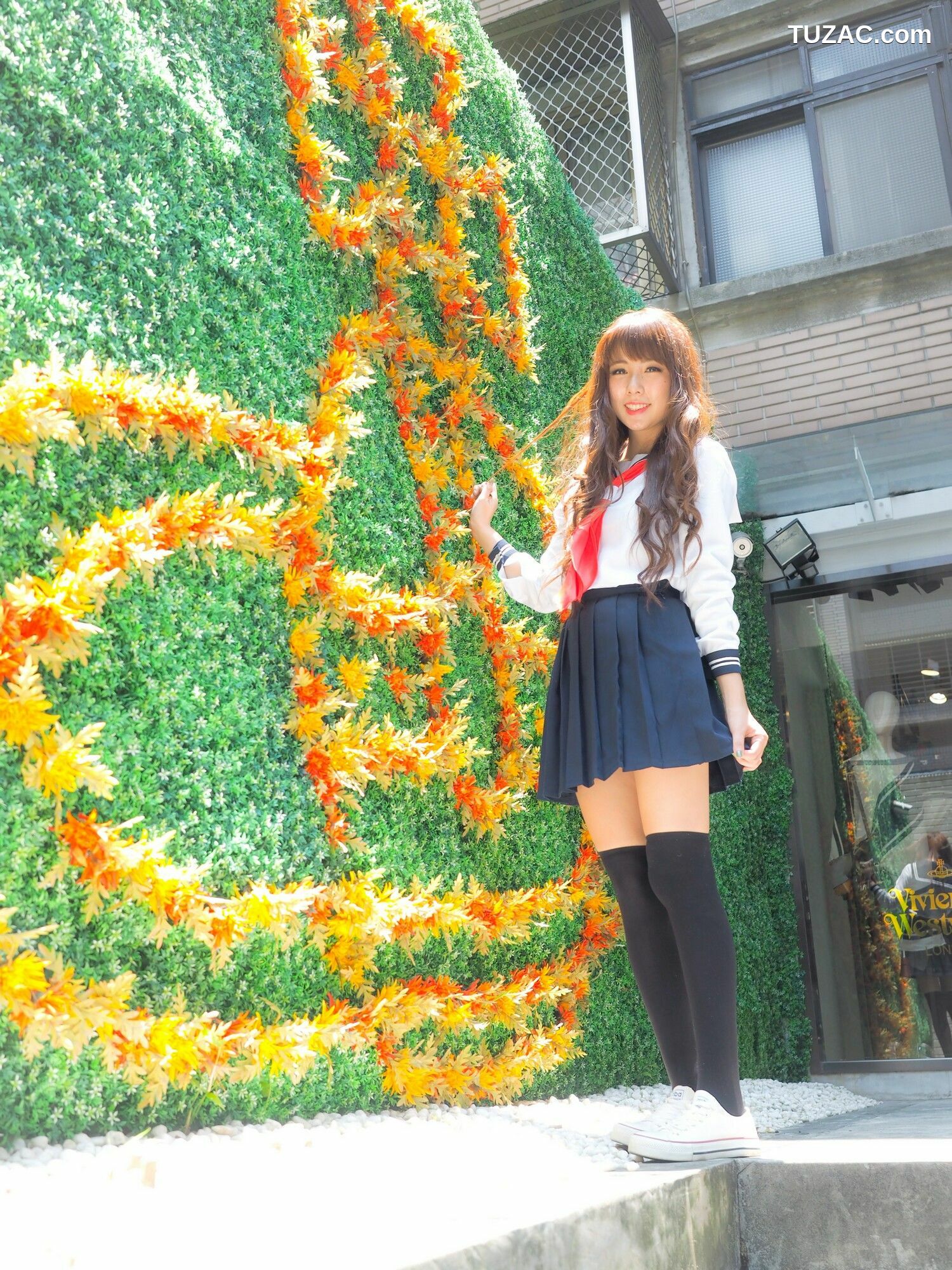 台湾正妹_ 捲捲《東區街拍》写真集[27P]