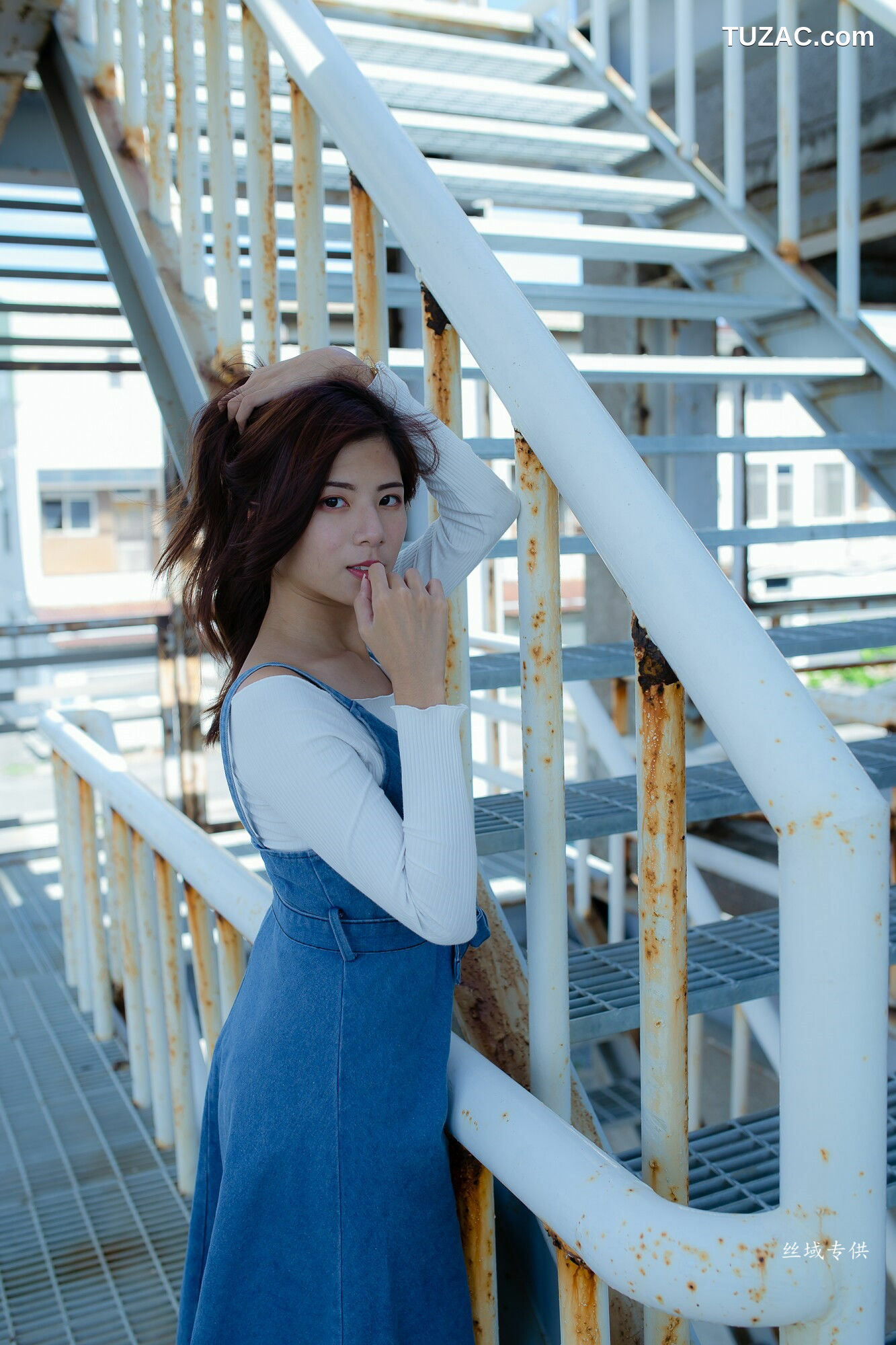 台湾正妹_ 方唯真《优雅长裙》 写真集[55P]