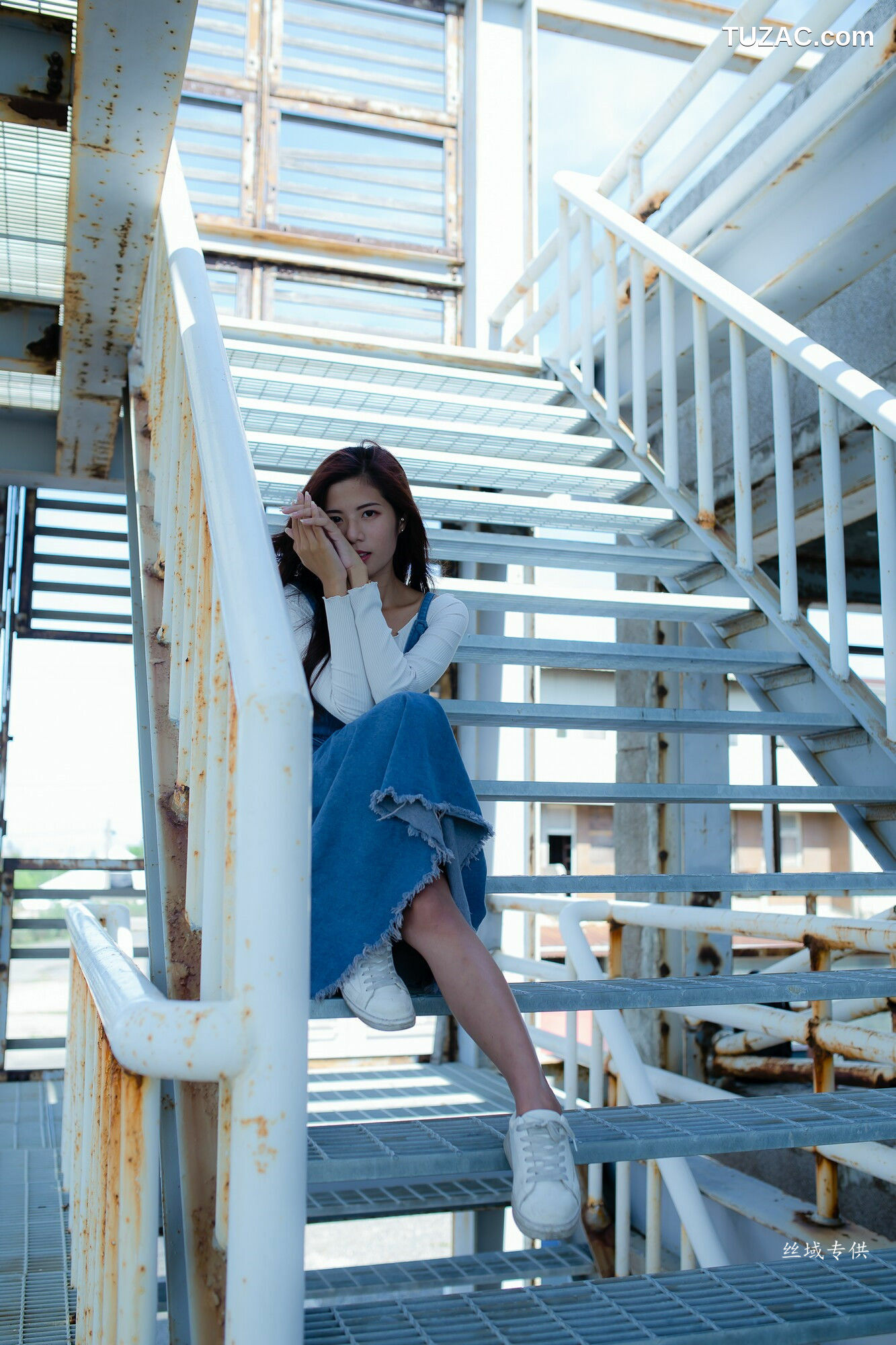 台湾正妹_ 方唯真《优雅长裙》 写真集[55P]