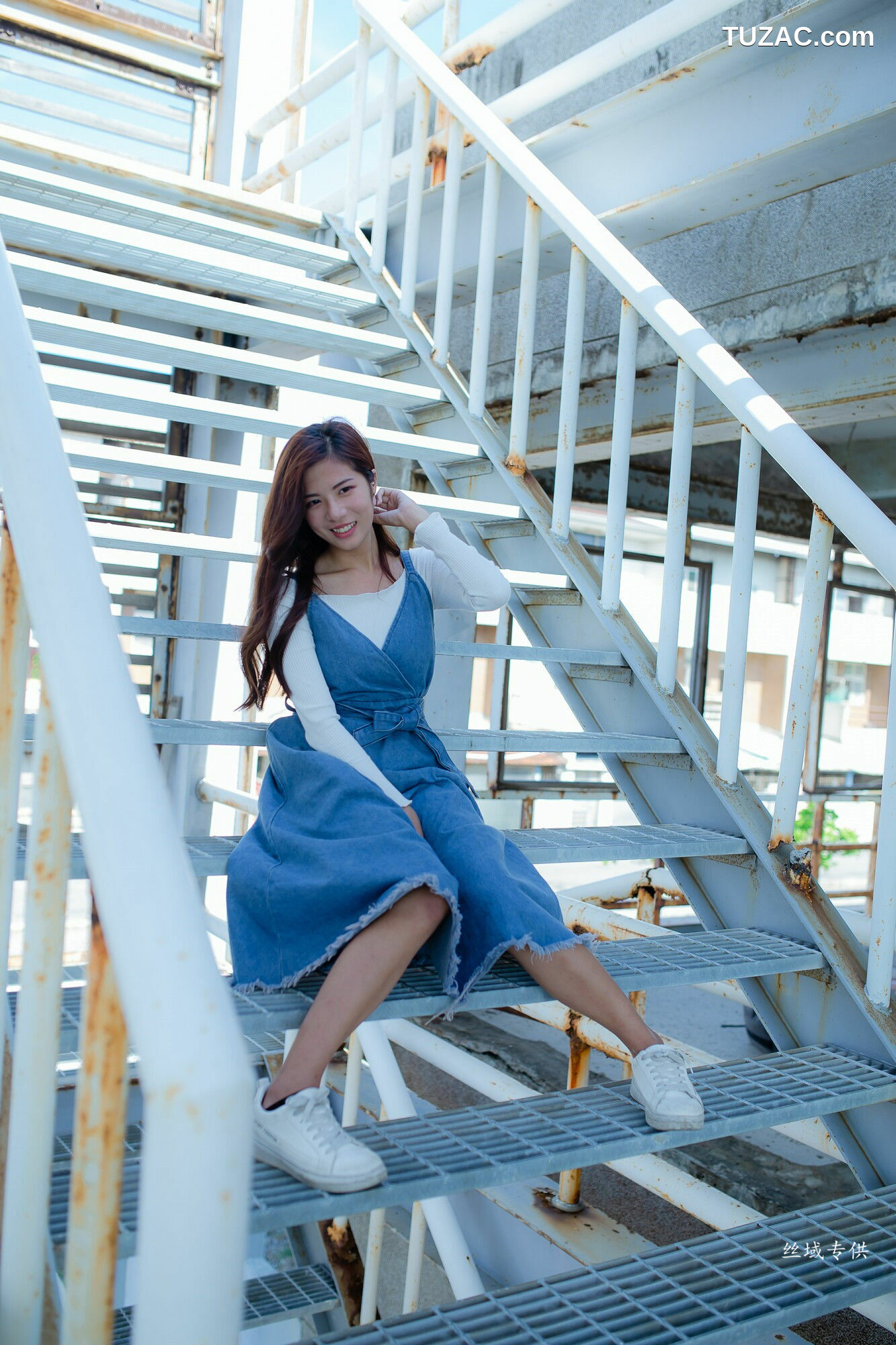 台湾正妹_ 方唯真《优雅长裙》 写真集[55P]