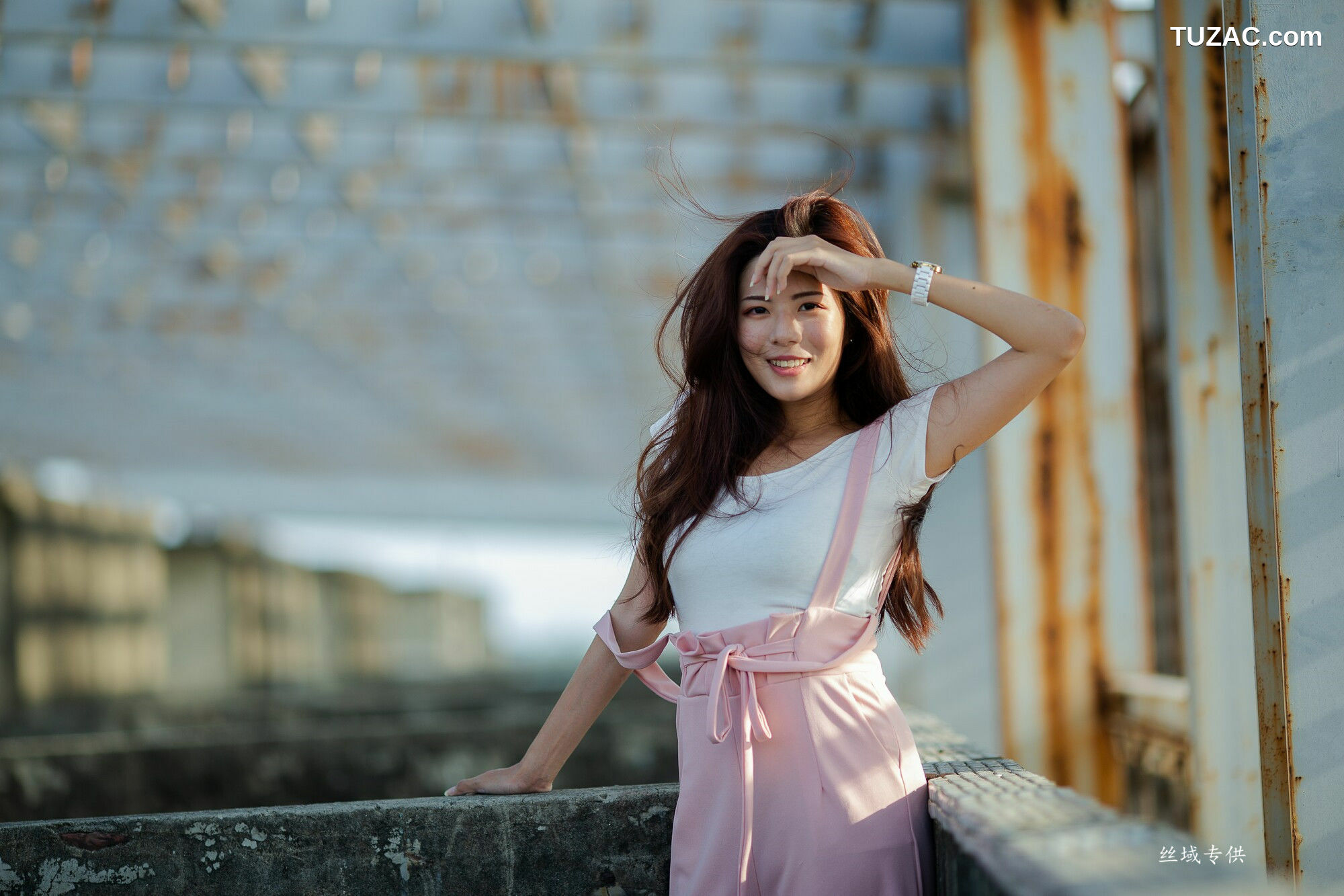 台湾正妹_ 方唯真《吊带裤+校服系列》 写真集[63P]