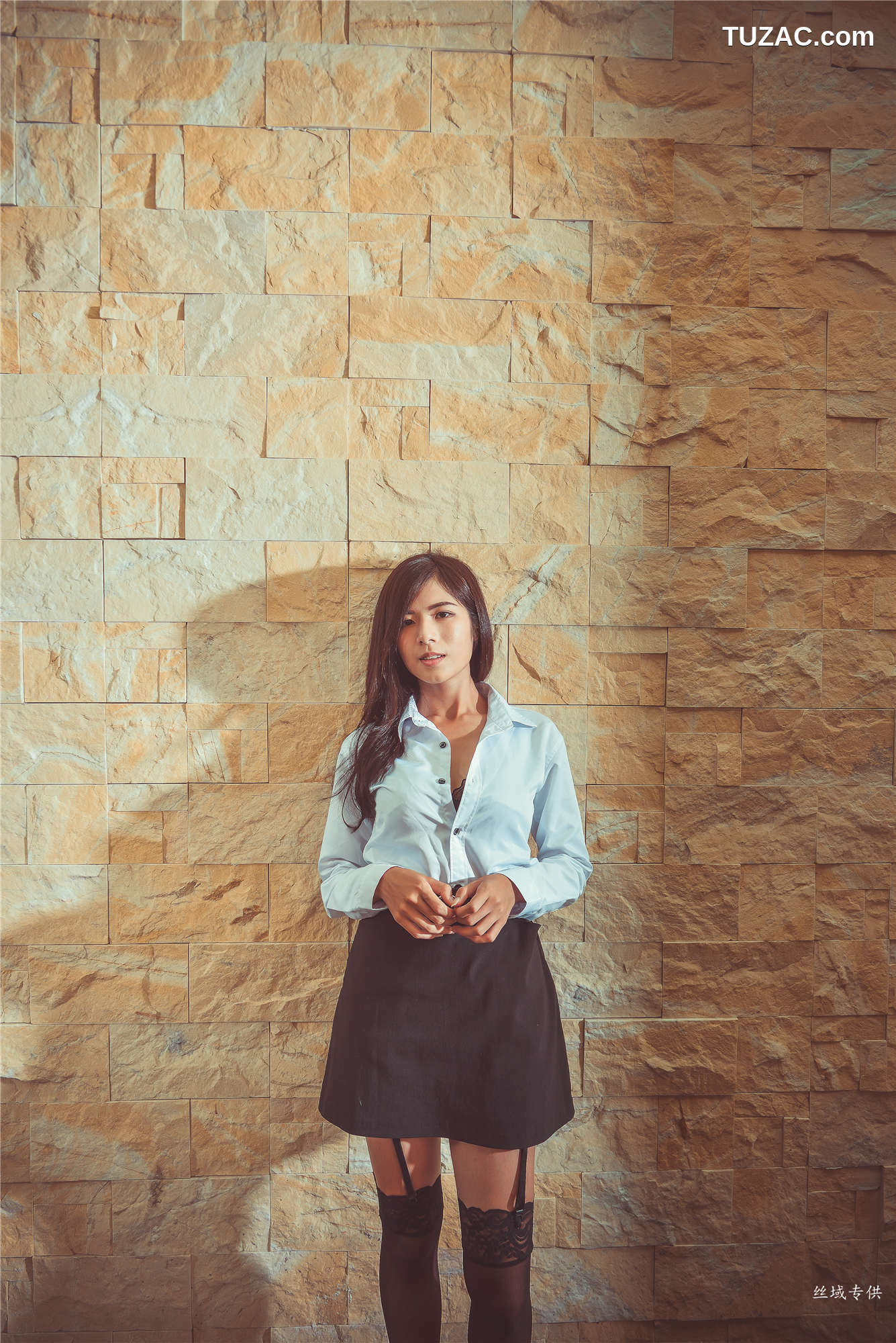 台湾正妹_ 方唯真《性感.芭蕾城市渡假旅店》黑丝OL 写真集[130P]