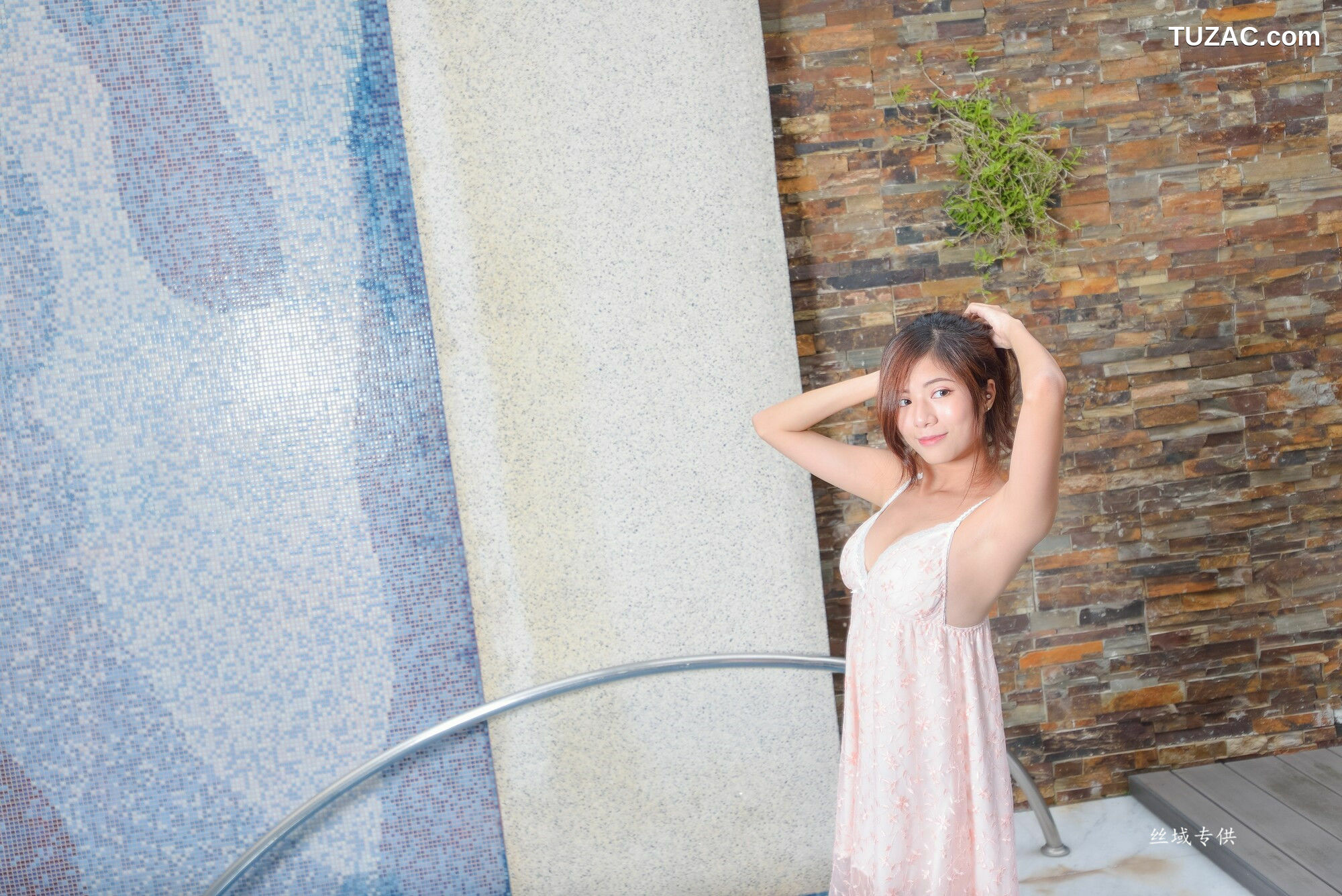 台湾正妹_ 方唯真《芭蕾.性感旅拍》睡衣 写真集[78P]