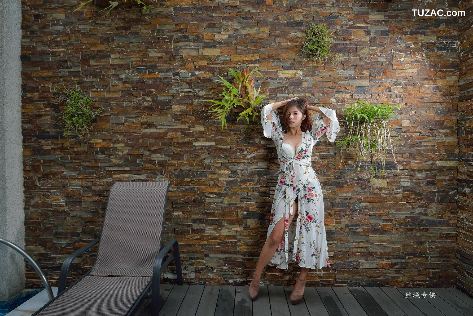 台湾正妹_ 方唯真《芭蕾.性感旅拍》长裙 写真集[109P]