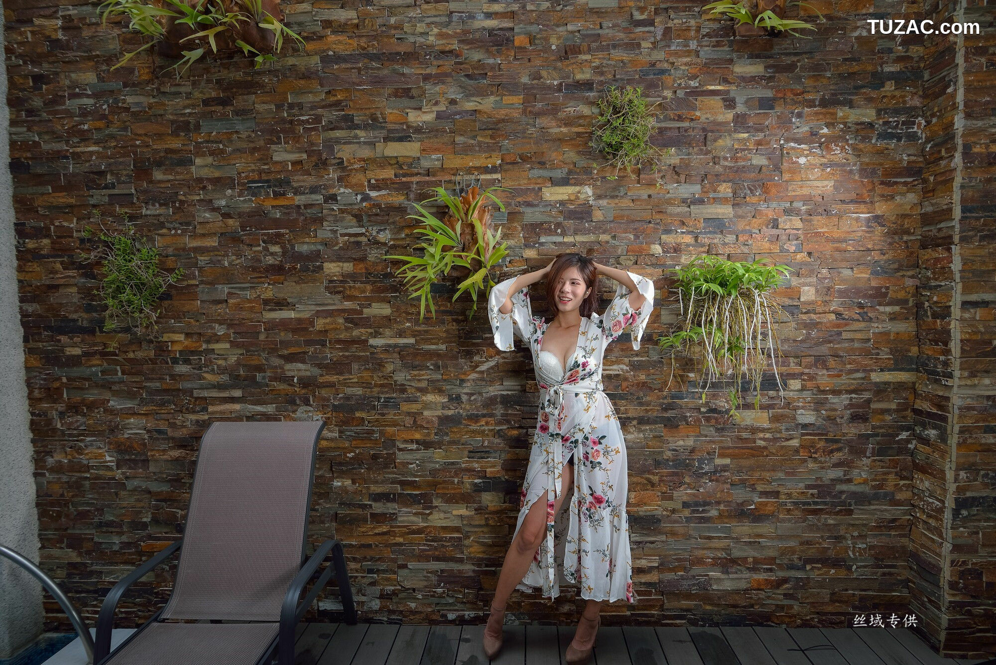 台湾正妹_ 方唯真《芭蕾.性感旅拍》长裙 写真集[109P]