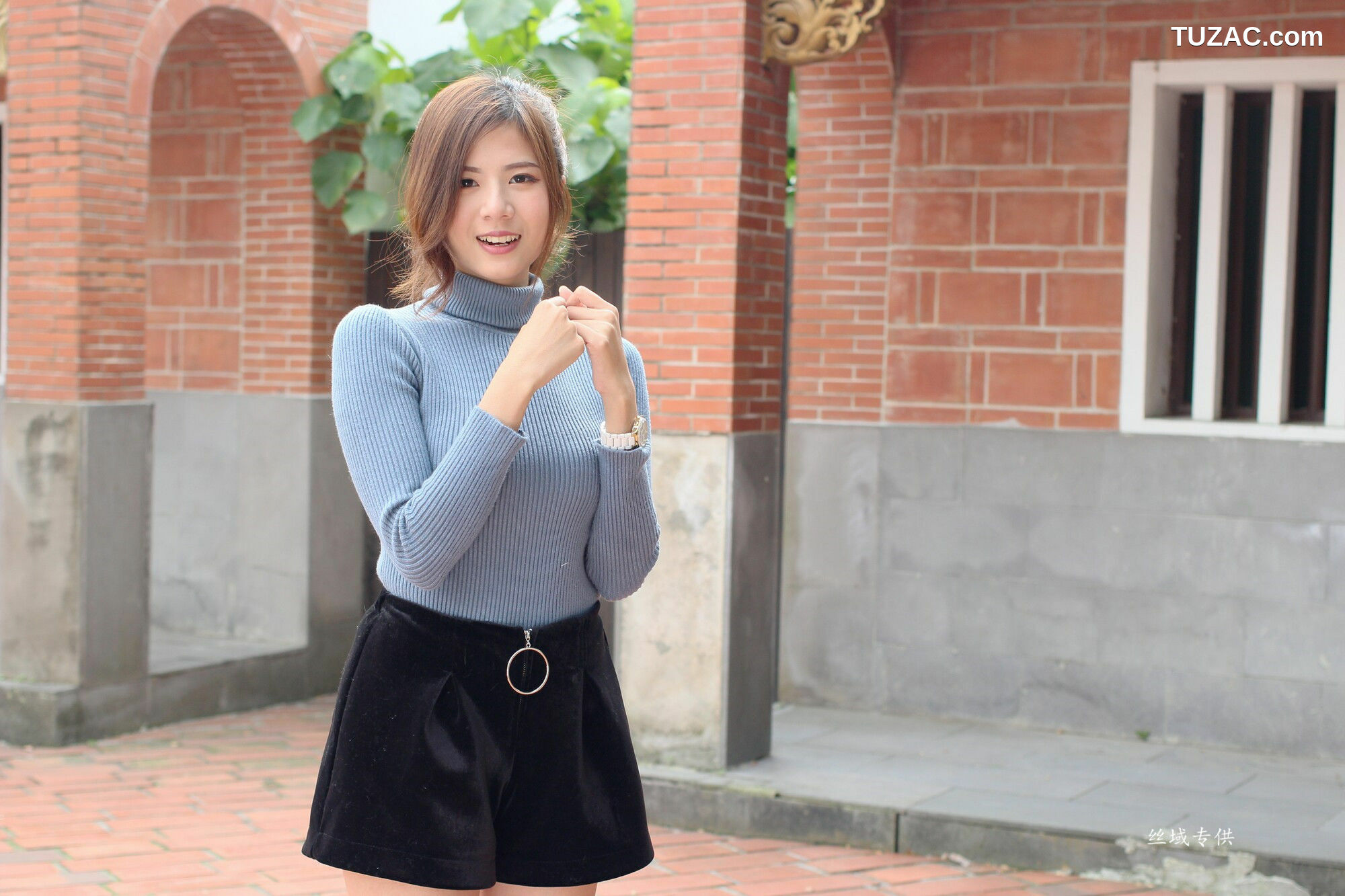 台湾正妹_ 方唯真《花博外拍》（三套服裝） 写真集[55P]