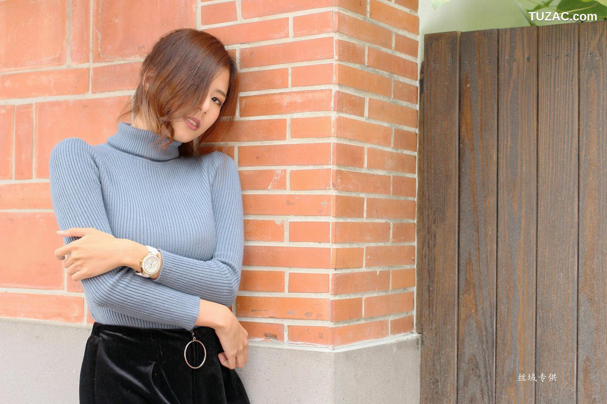 台湾正妹_ 方唯真《花博外拍》（三套服裝） 写真集[55P]