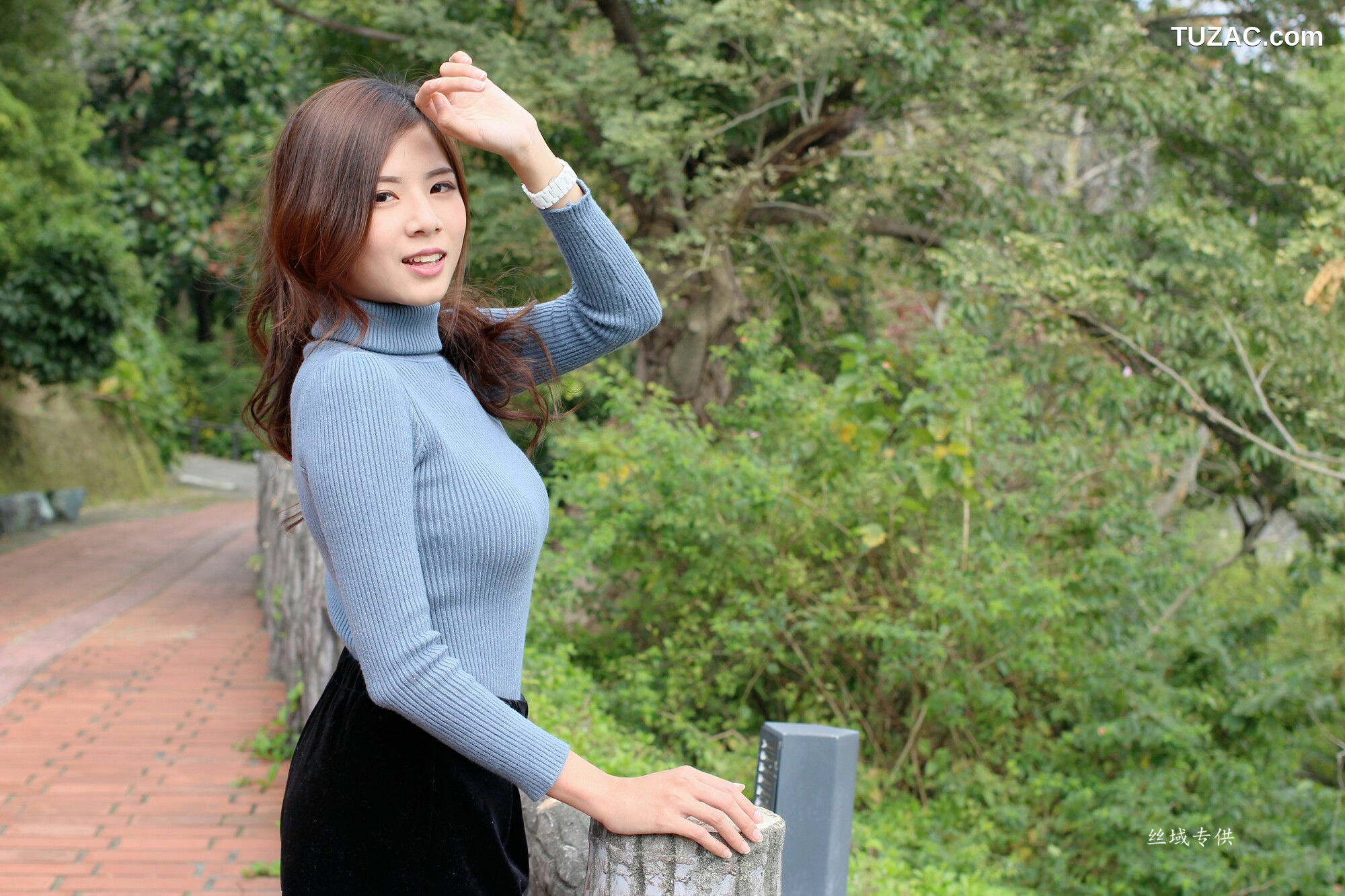 台湾正妹_ 方唯真《花博外拍》（三套服裝） 写真集[55P]