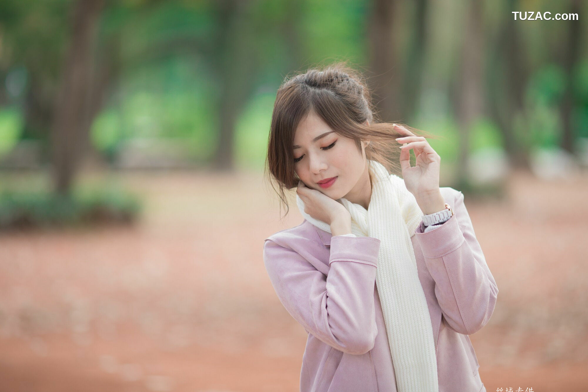 台湾正妹_ 方唯真《青年公園》 写真集[89P]