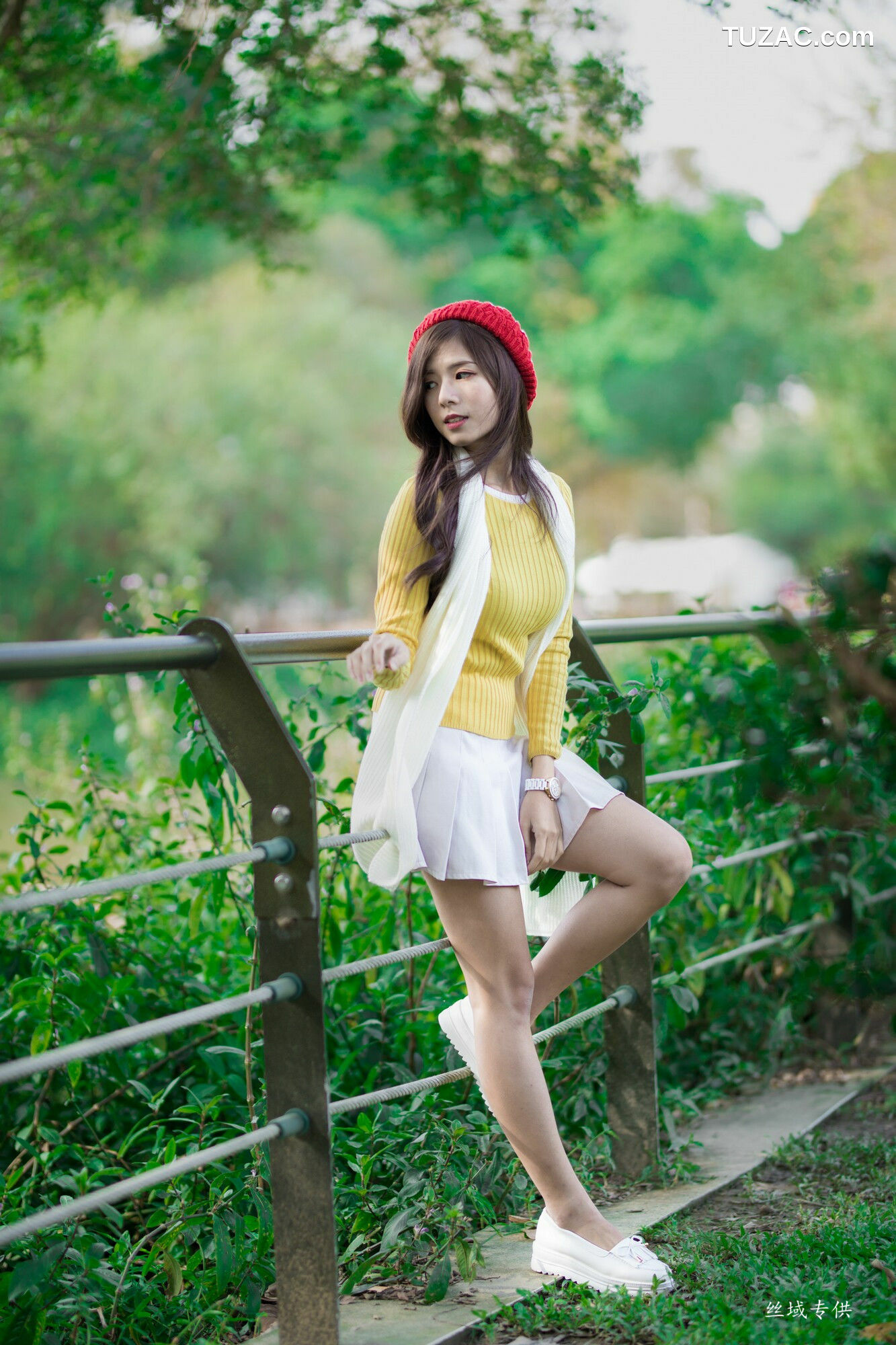 台湾正妹_ 方唯真《青年公園》 写真集[89P]