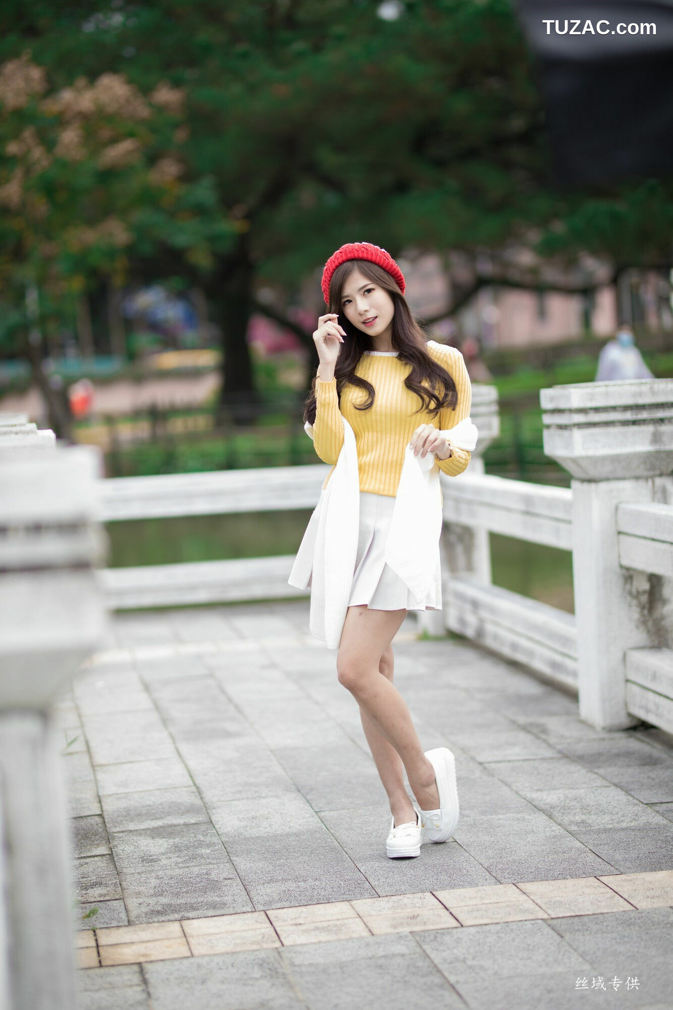 台湾正妹_ 方唯真《青年公園》 写真集[89P]