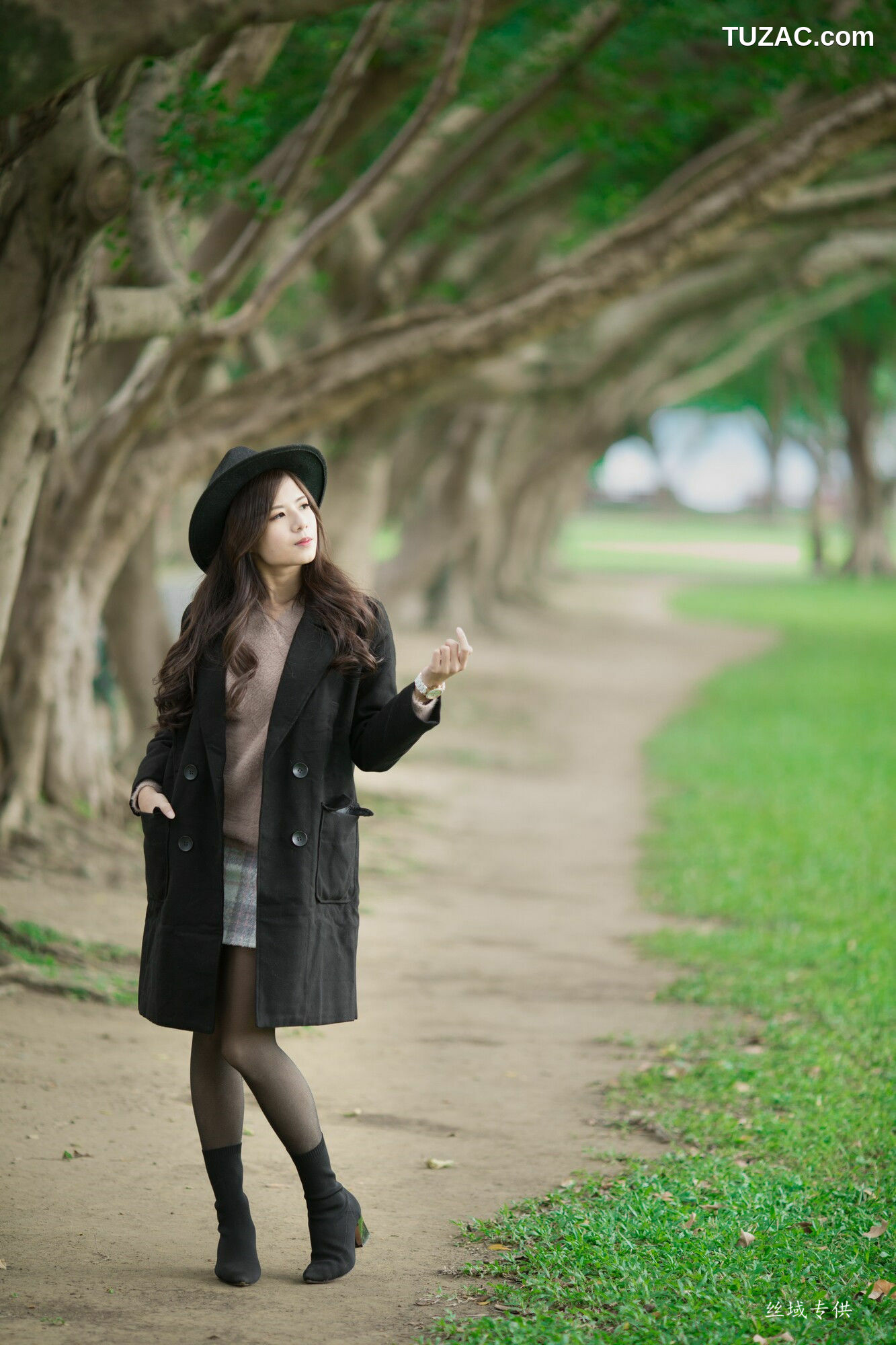 台湾正妹_ 方唯真《青年公園》 写真集[89P]