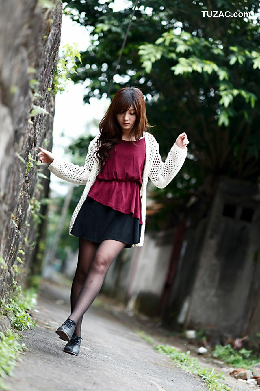 台湾正妹_ 杨宜轩(小豬)《新竹東門城外拍》 写真集[30P]