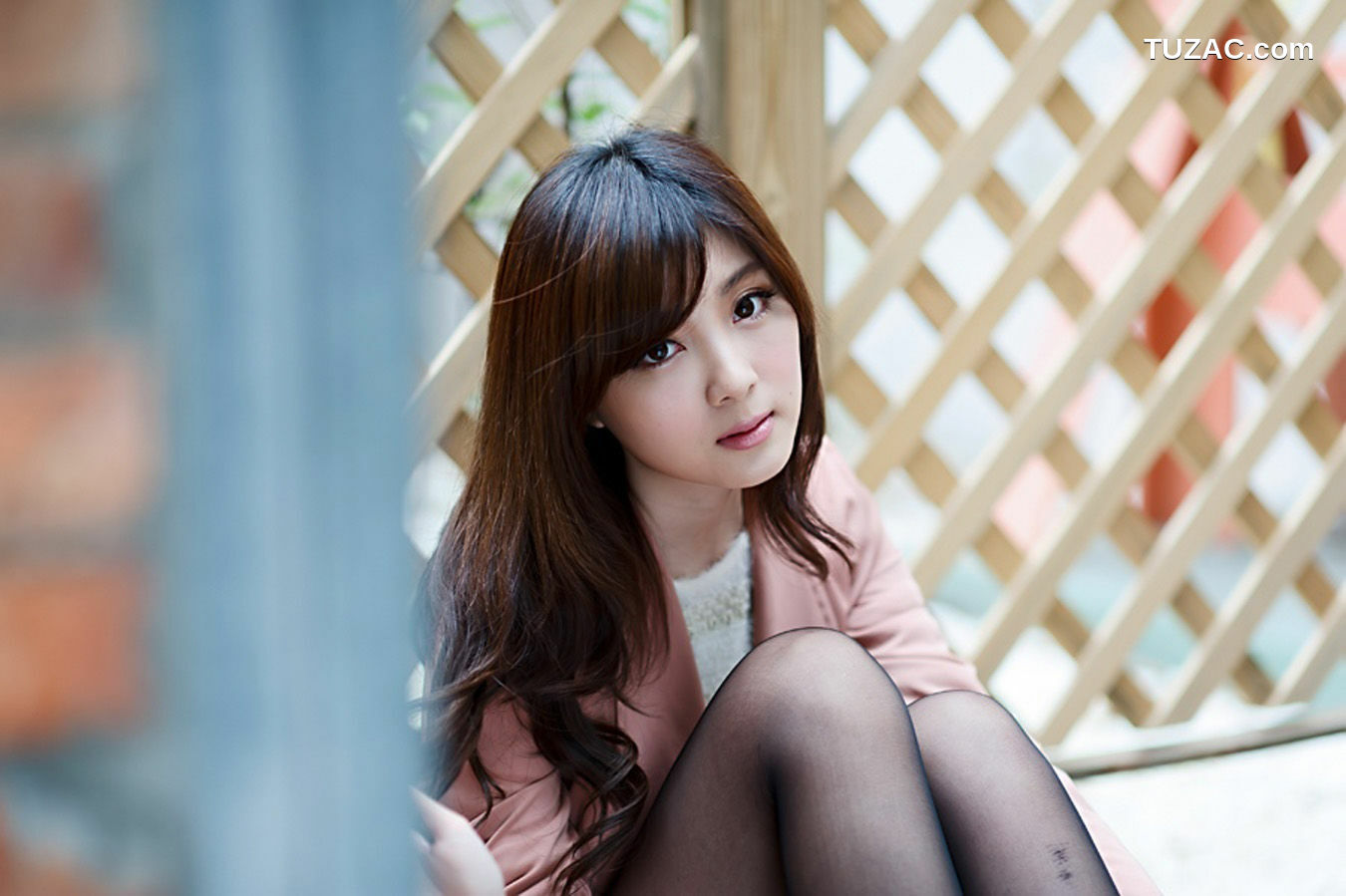 台湾正妹_ 杨宜轩(小豬)《新竹東門城外拍》 写真集[30P]