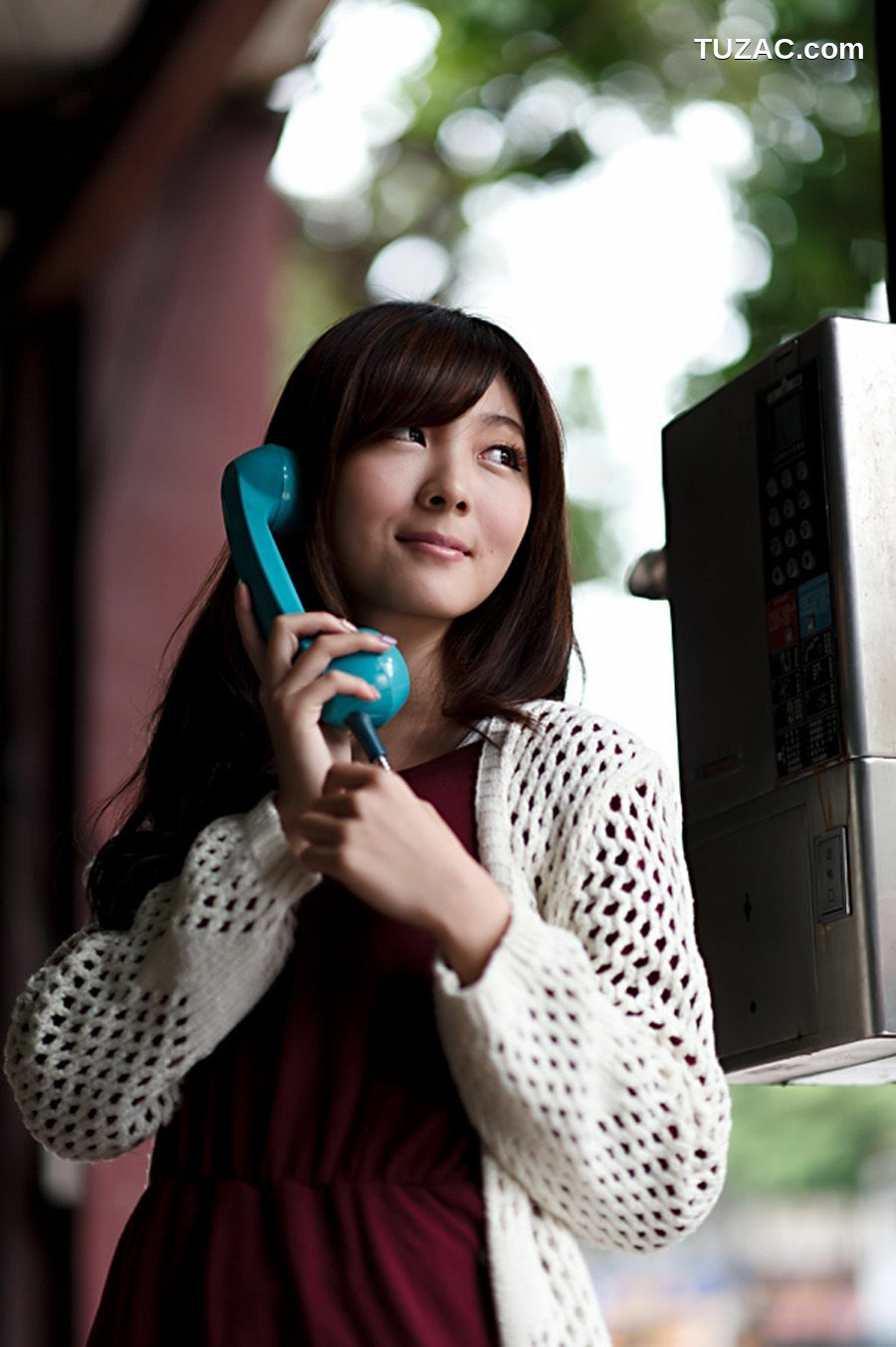 台湾正妹_ 杨宜轩(小豬)《新竹東門城外拍》 写真集[30P]