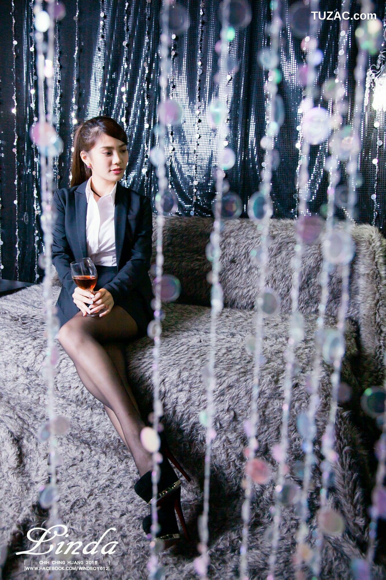 台湾正妹_ 林羿祯/琳妲 - 黑丝OL 写真集[41P]