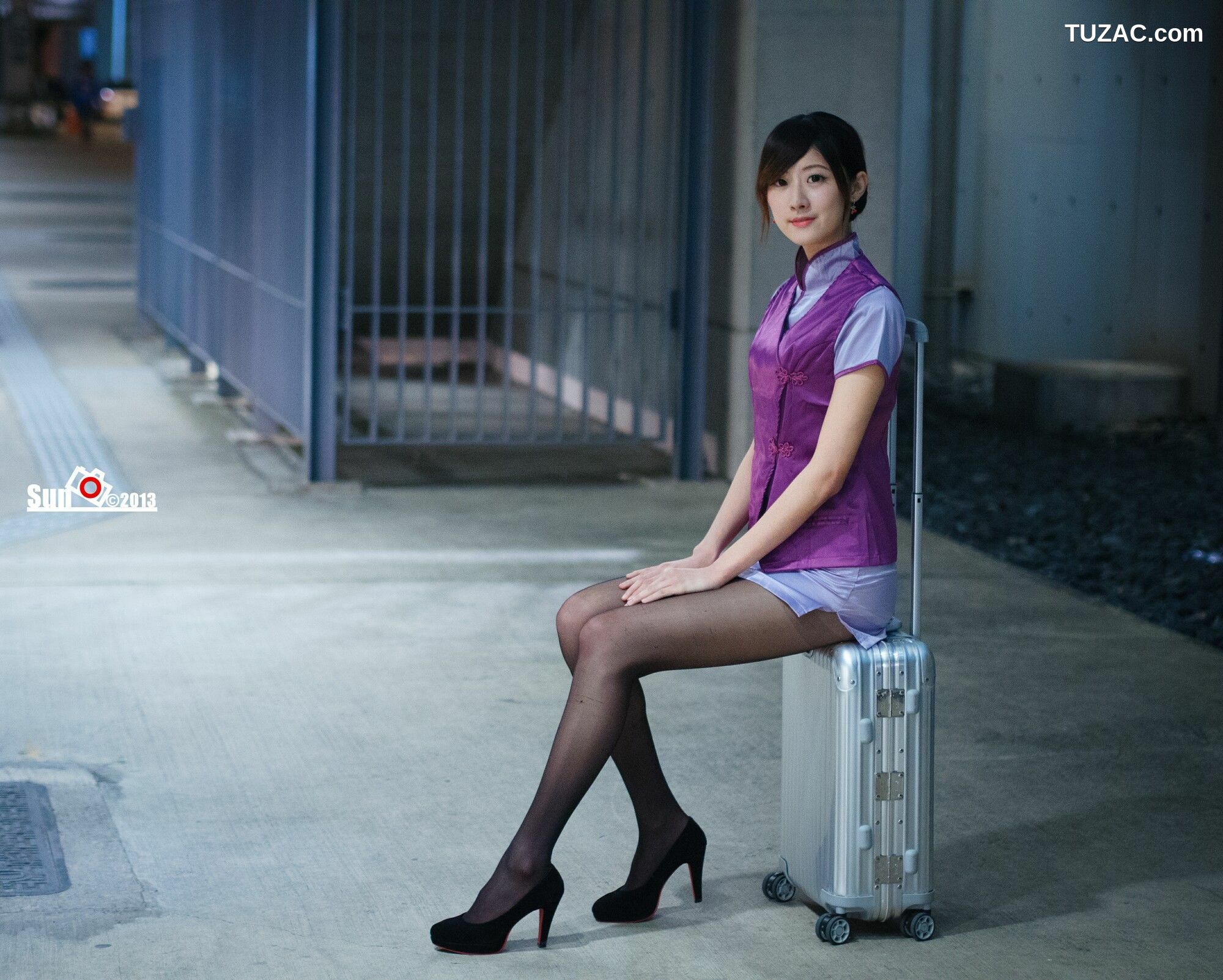 台湾正妹_ 林茉晶 - 哈雷女警与空姐 写真集[45P]