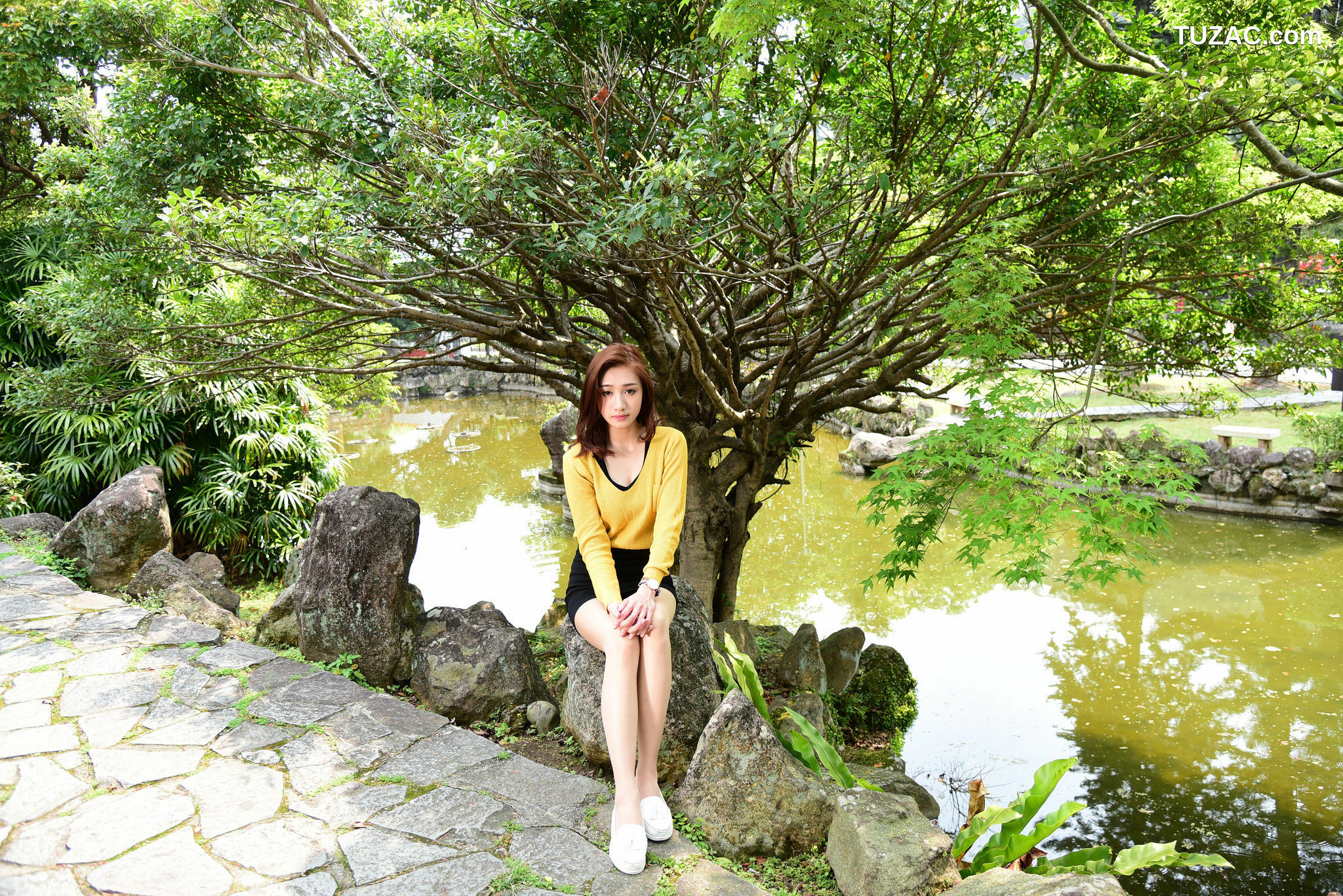 台湾正妹_ 段璟乐/璟樂《雙溪公園 外拍（三套服装）》 写真集[36P]