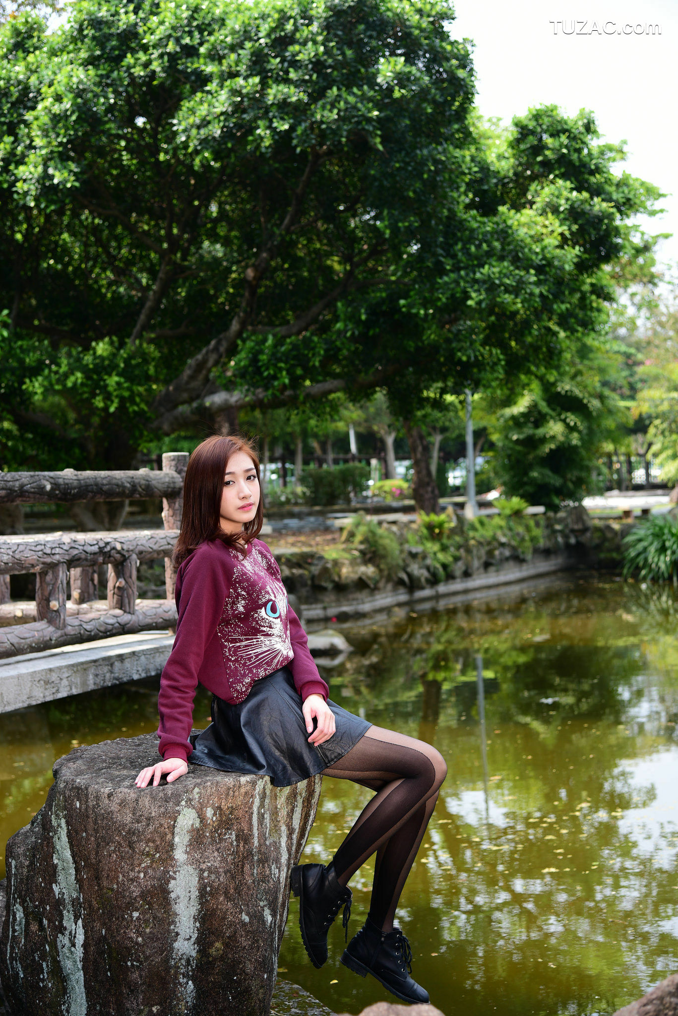 台湾正妹_ 段璟乐/璟樂《雙溪公園 外拍（三套服装）》 写真集[36P]