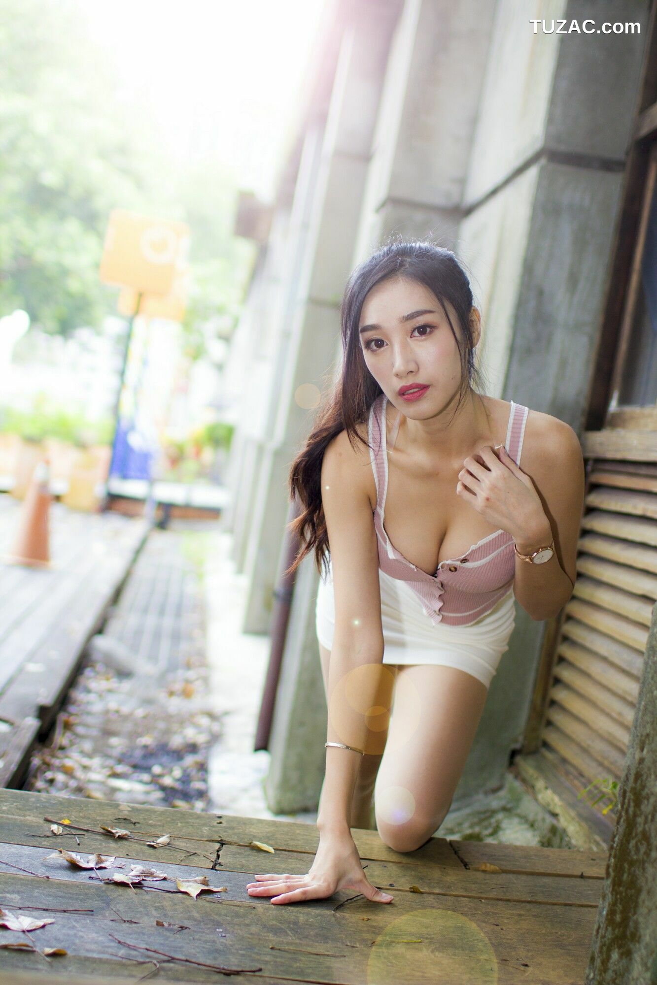 台湾正妹_ 段璟乐《松菸時裝外拍》写真集[32P]