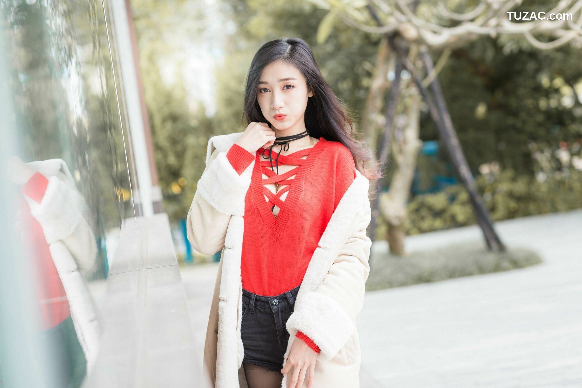 台湾正妹_ 段璟乐《花博公園+部分松叶随拍》 写真集[46P]