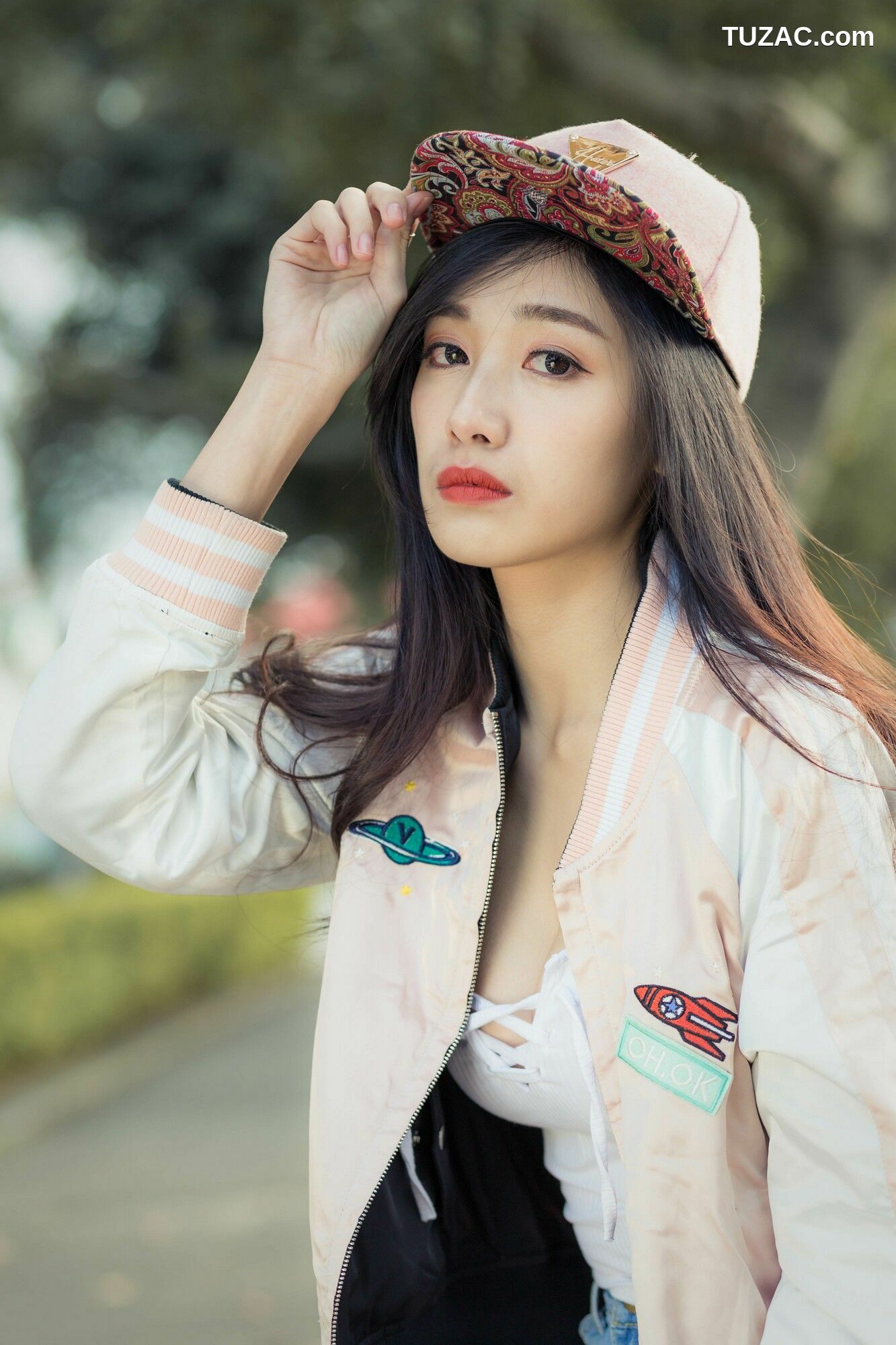 台湾正妹_ 段璟乐《花博公園+部分松叶随拍》 写真集[46P]