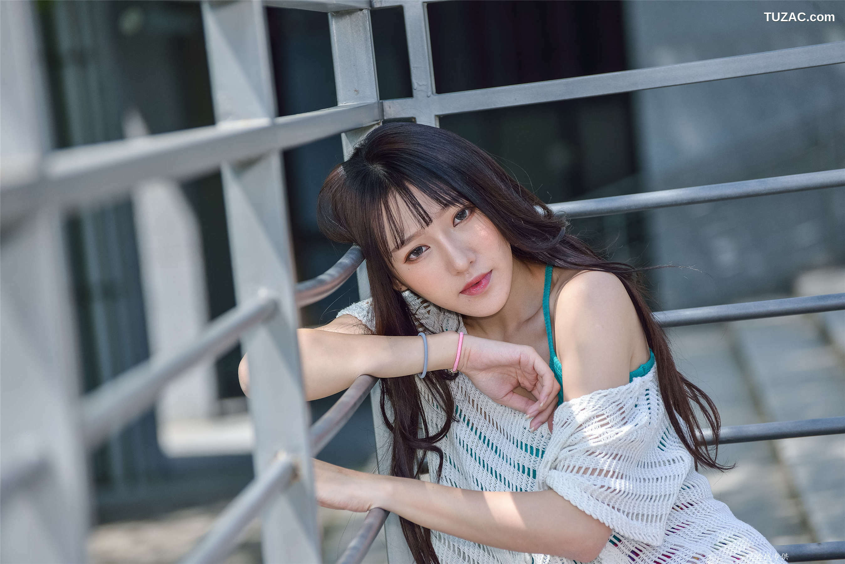 台湾正妹_ 比比《國美.時裝》清新外拍 写真集[107P]