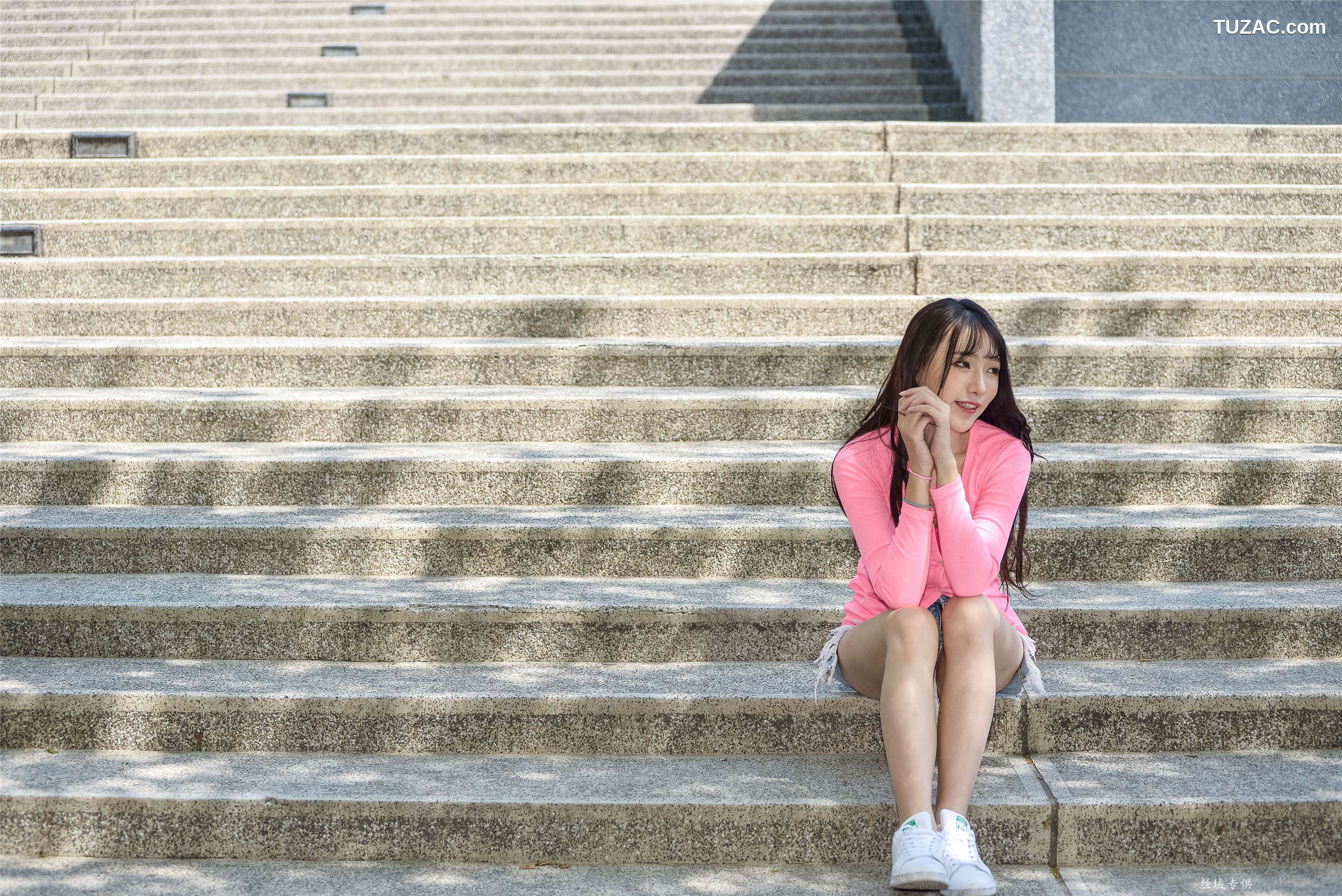 台湾正妹_ 比比《國美.時裝》牛仔街拍 写真集[147P]