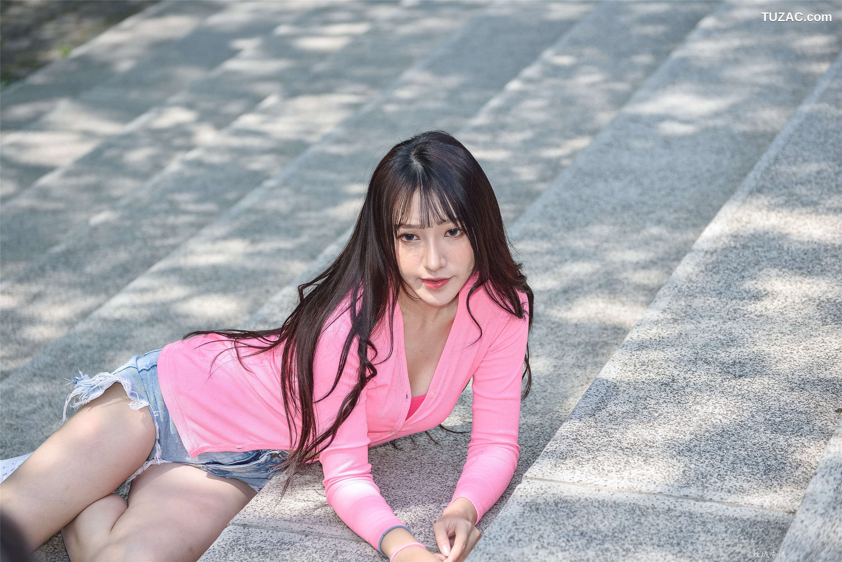 台湾正妹_ 比比《國美.時裝》牛仔街拍 写真集[147P]