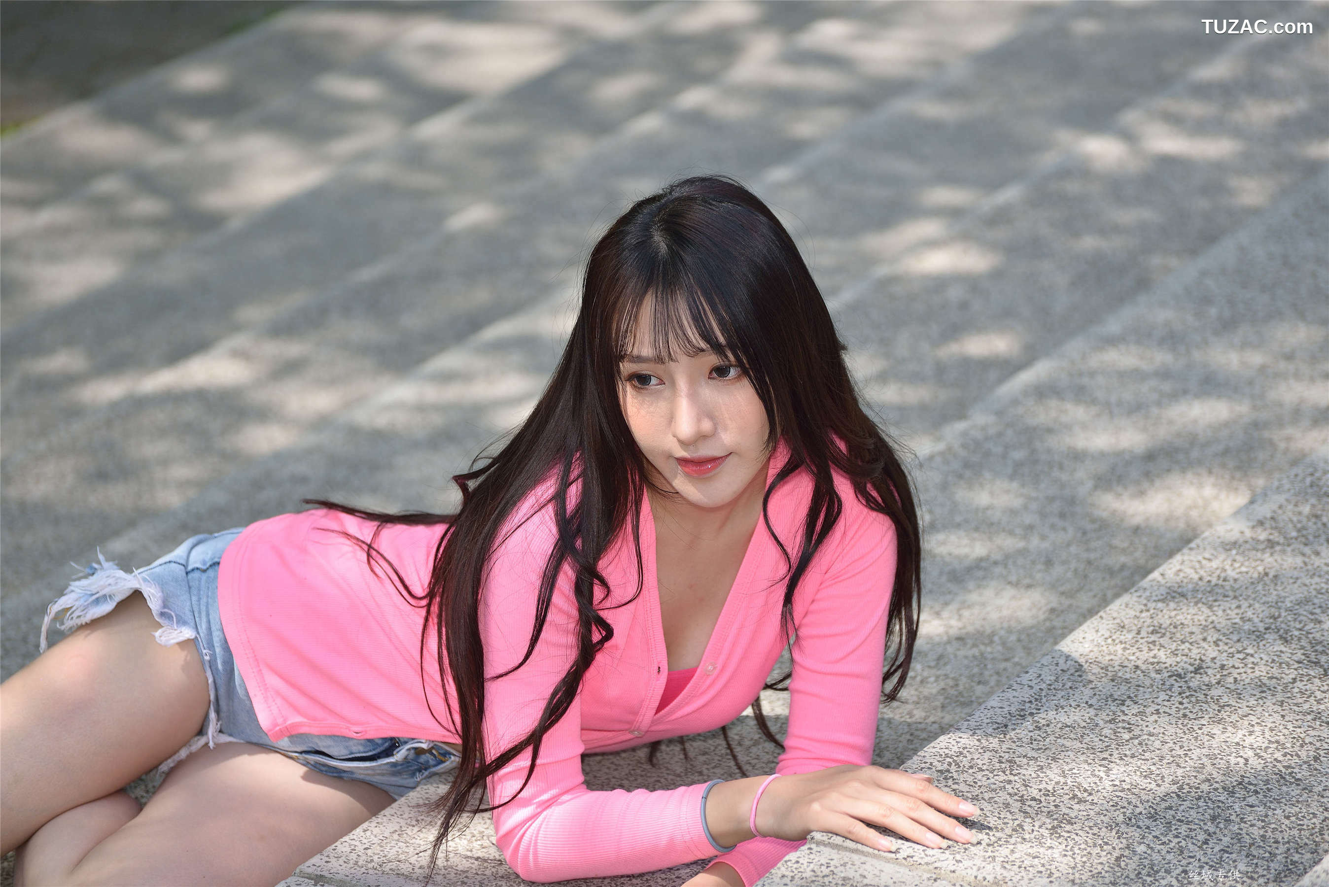 台湾正妹_ 比比《國美.時裝》牛仔街拍 写真集[147P]