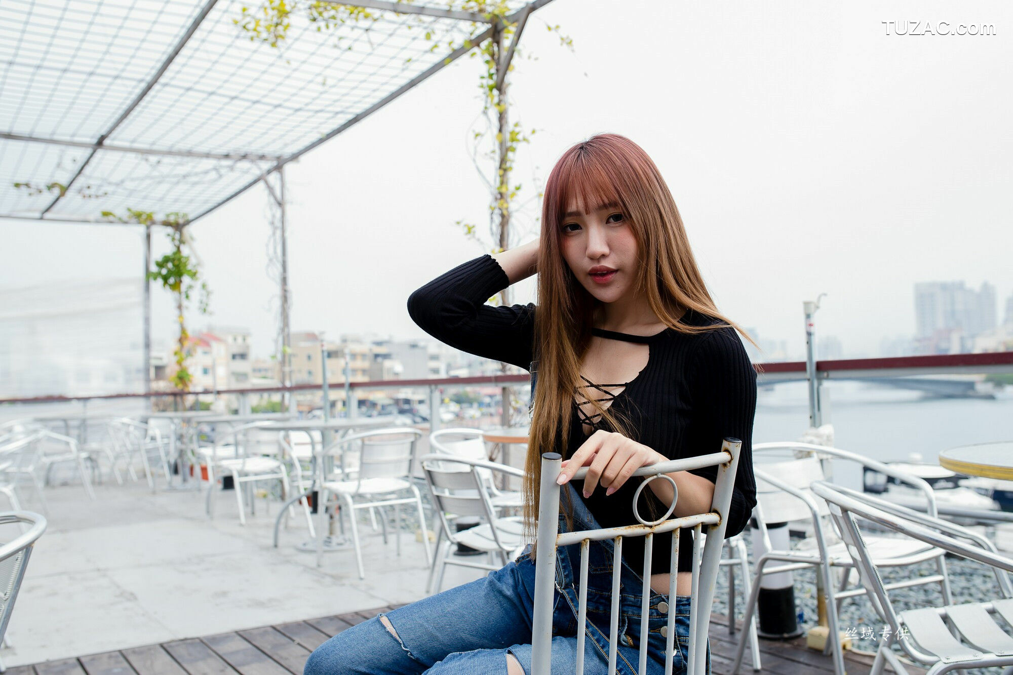 台湾正妹_ 比比儿《牛仔紧身裤》 写真集[45P]