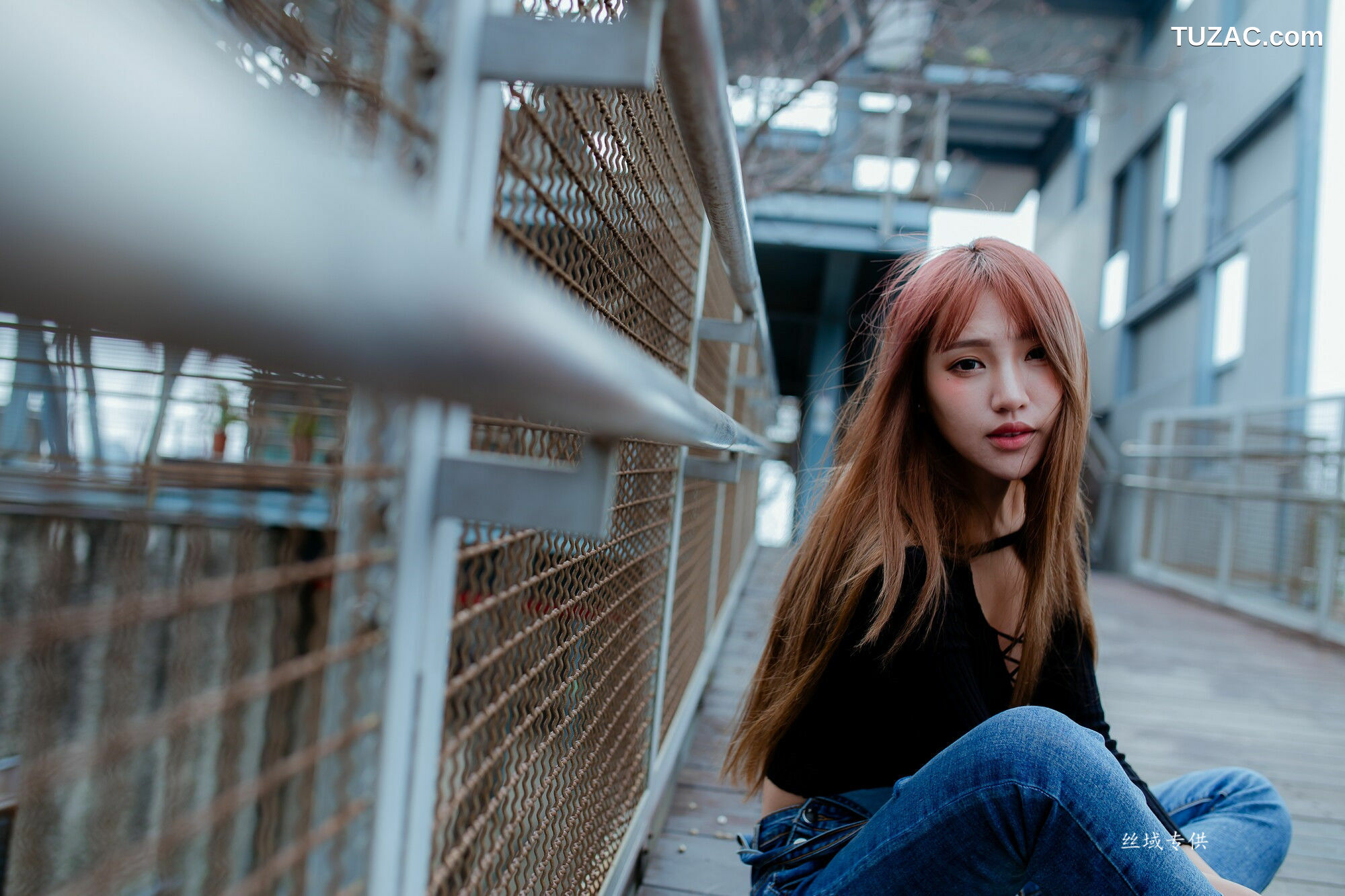 台湾正妹_ 比比儿《牛仔紧身裤》 写真集[45P]