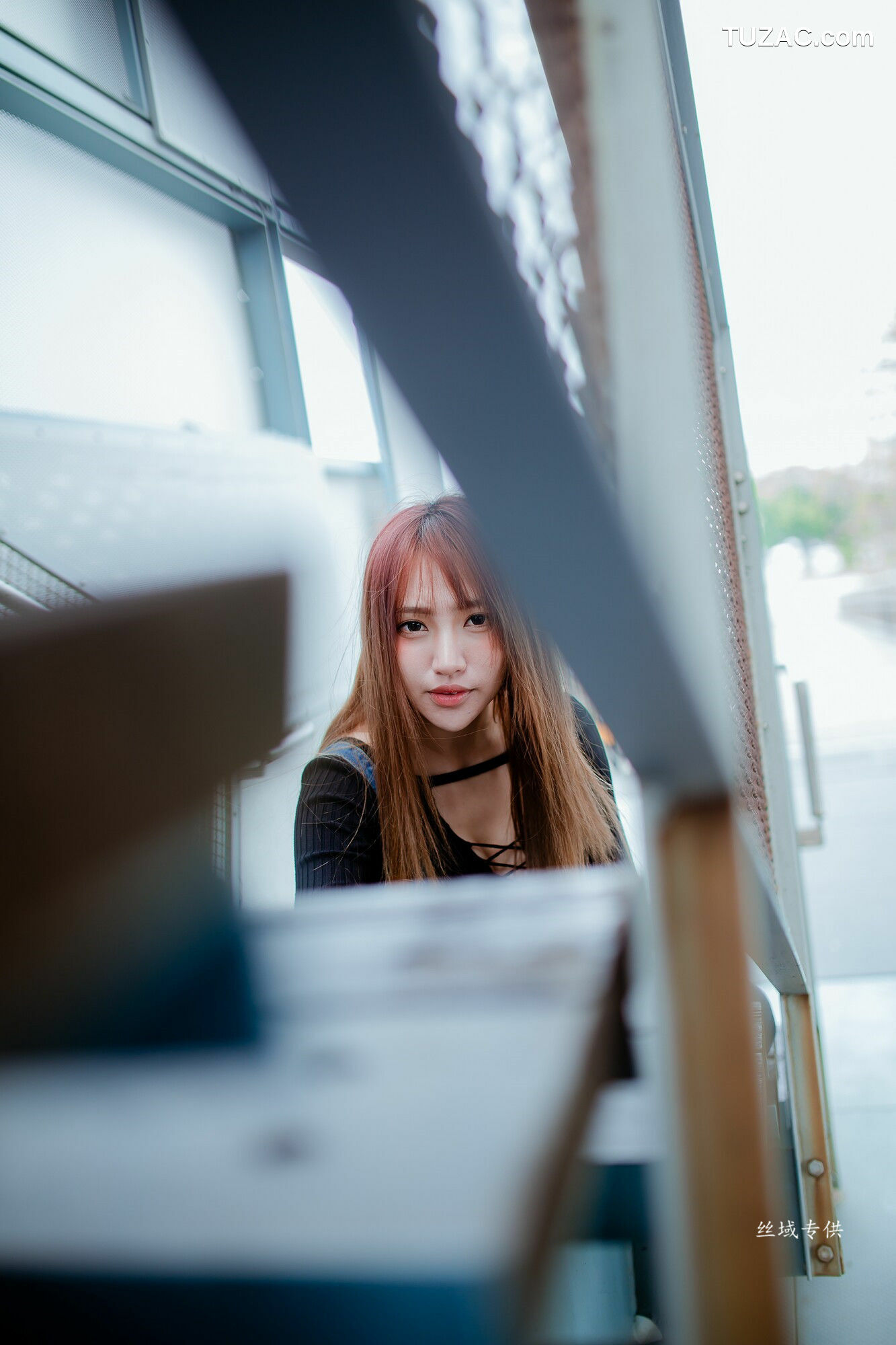 台湾正妹_ 比比儿《牛仔紧身裤》 写真集[45P]