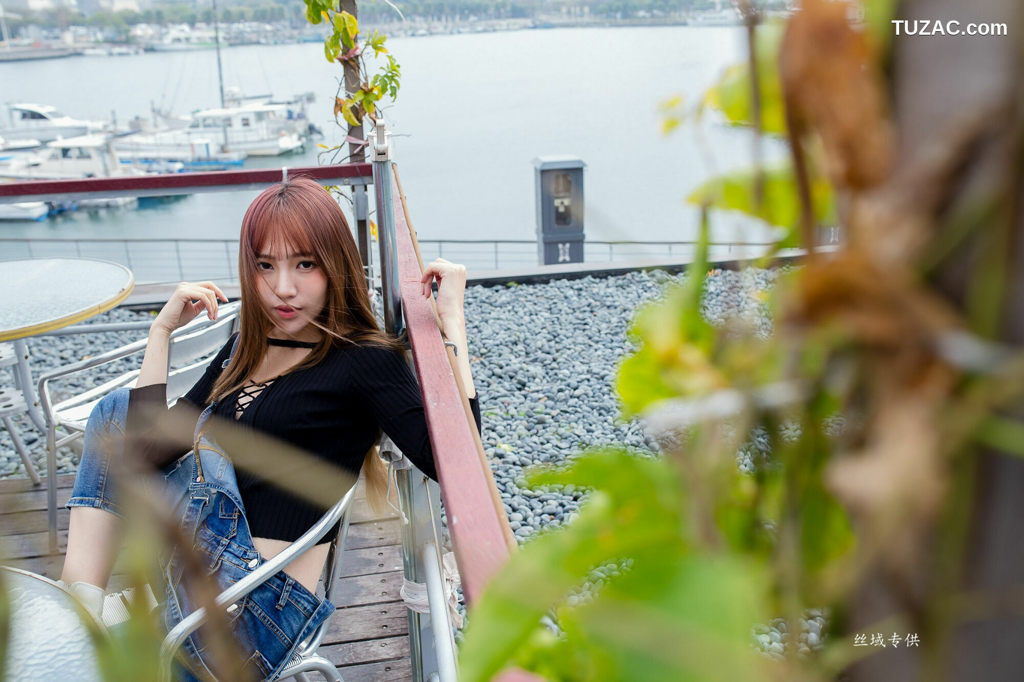 台湾正妹_ 比比儿《牛仔紧身裤》 写真集[45P]