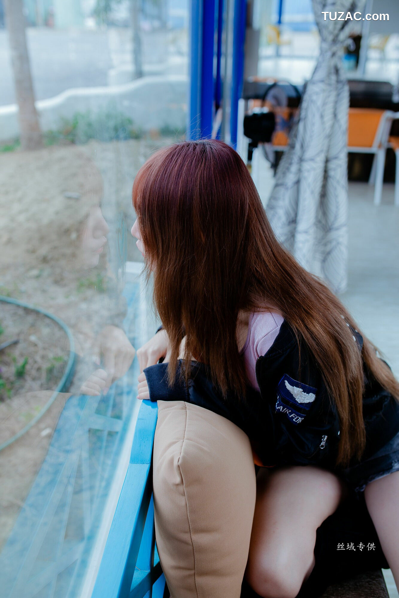 台湾正妹_ 比比儿《长靴热裤》 写真集[50P]