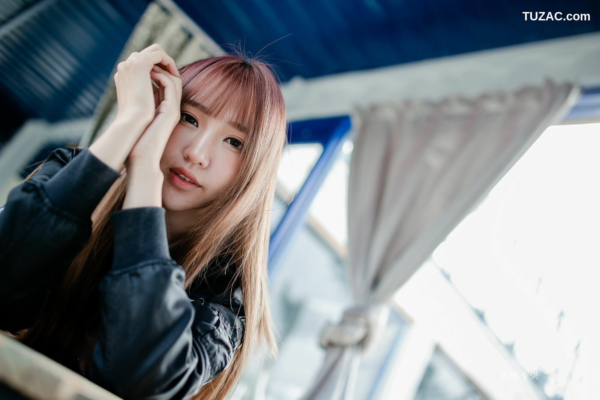 台湾正妹_ 比比儿《长靴热裤》 写真集[50P]